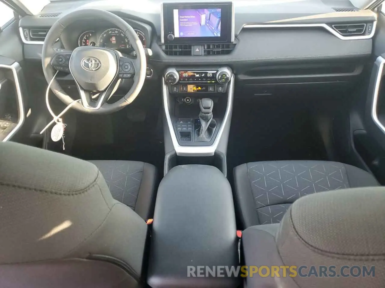 8 fotografías del automóvil dañado 2T3P1RFV6RW465359 TOYOTA RAV4 2024