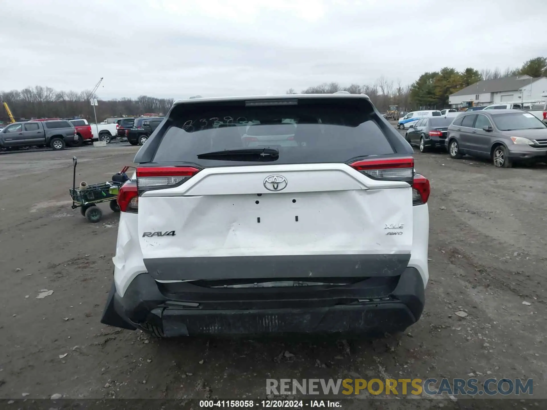 16 fotografías del automóvil dañado 2T3P1RFV7RC460883 TOYOTA RAV4 2024