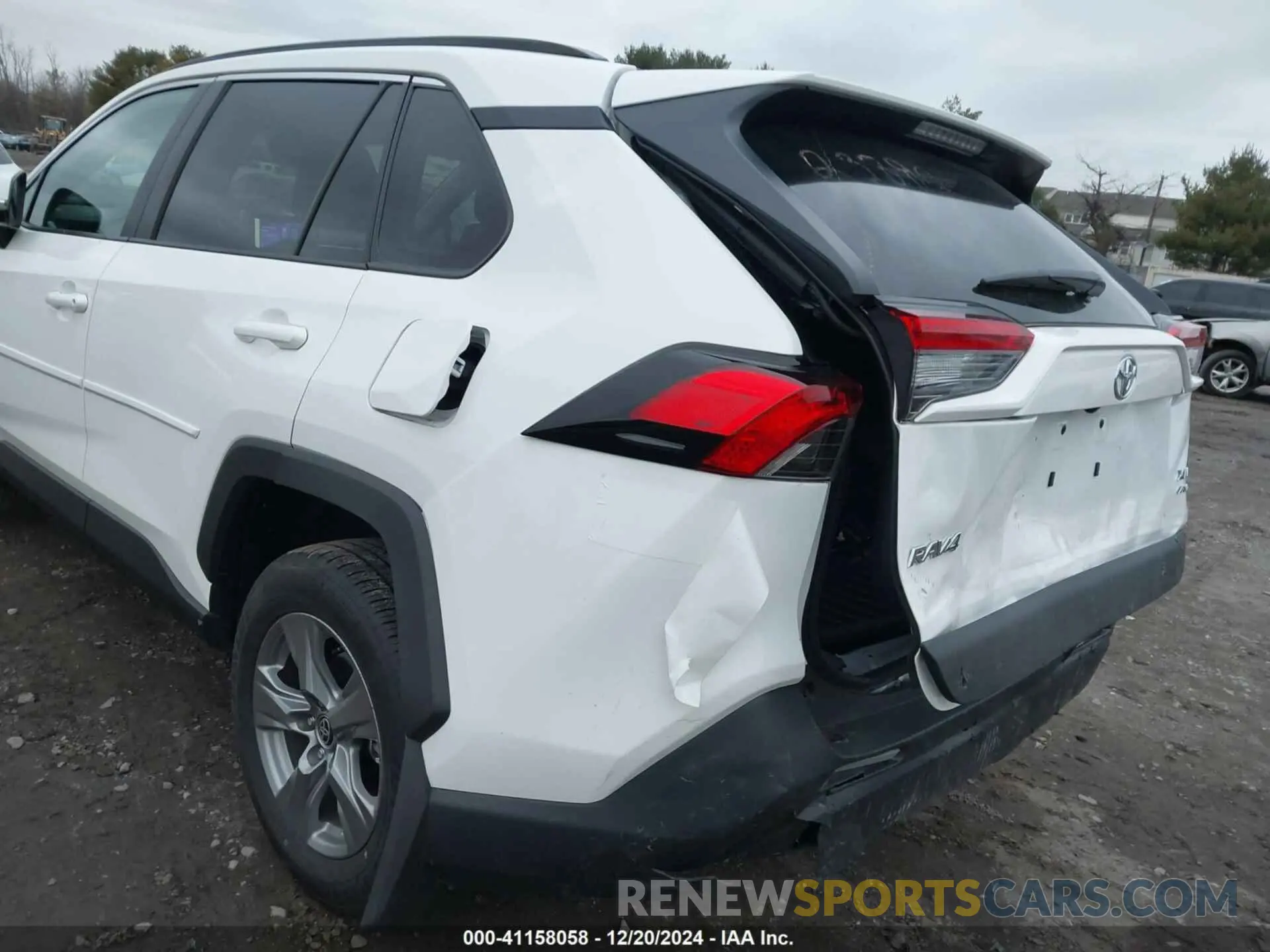 20 fotografías del automóvil dañado 2T3P1RFV7RC460883 TOYOTA RAV4 2024