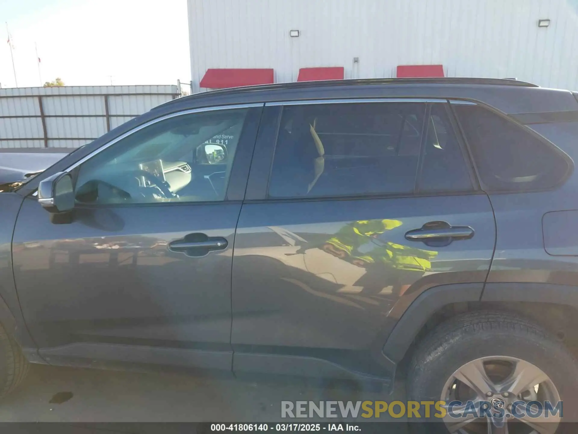 14 fotografías del automóvil dañado 2T3P1RFV7RW419815 TOYOTA RAV4 2024