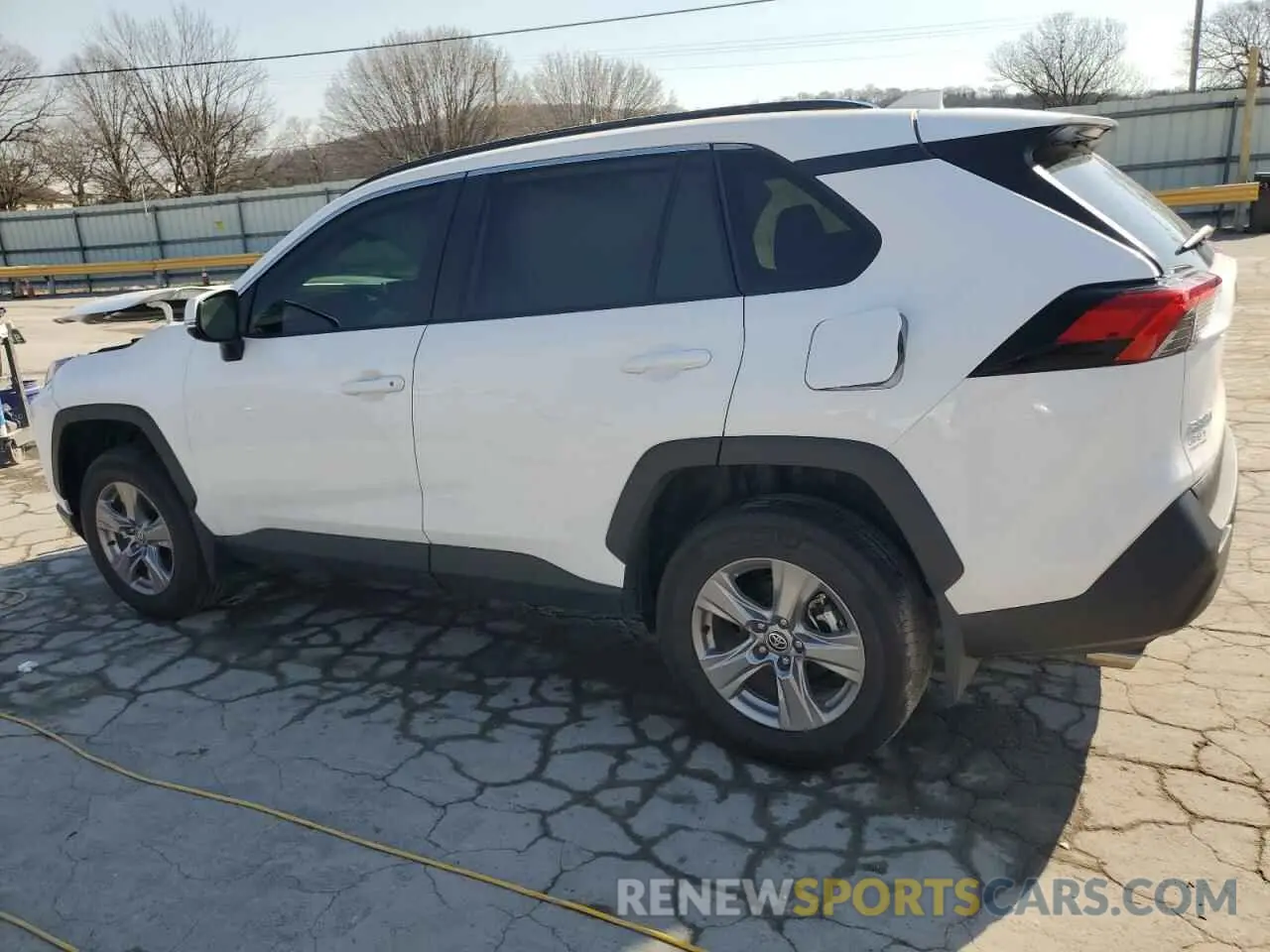 2 fotografías del automóvil dañado 2T3P1RFV7RW489220 TOYOTA RAV4 2024