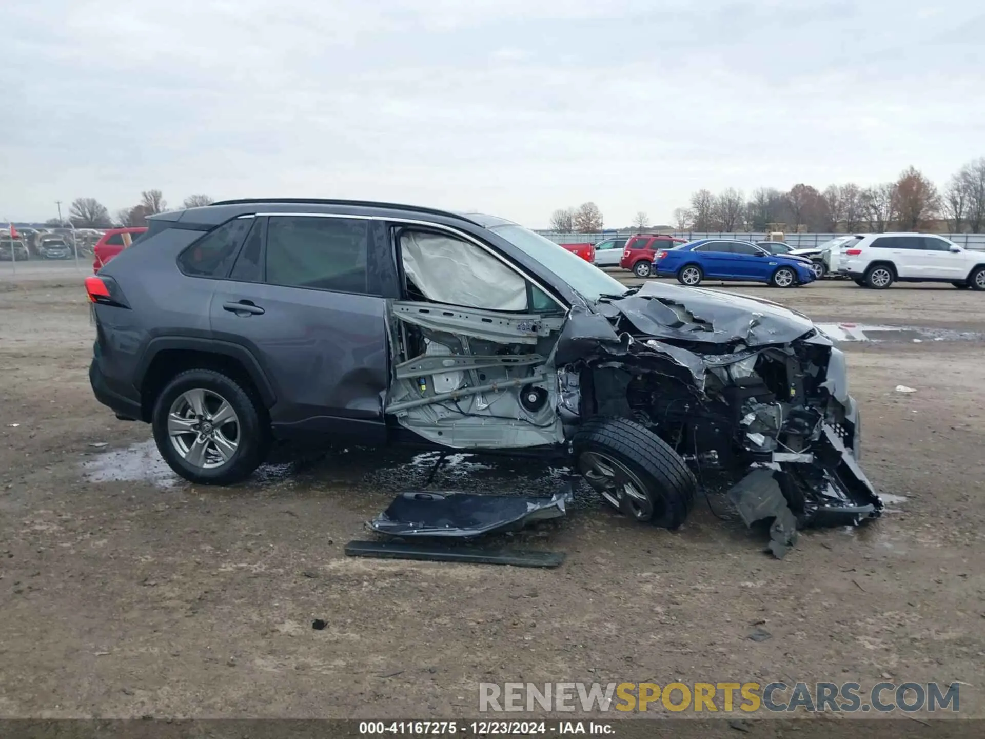 13 fotografías del automóvil dañado 2T3P1RFV9RC420577 TOYOTA RAV4 2024