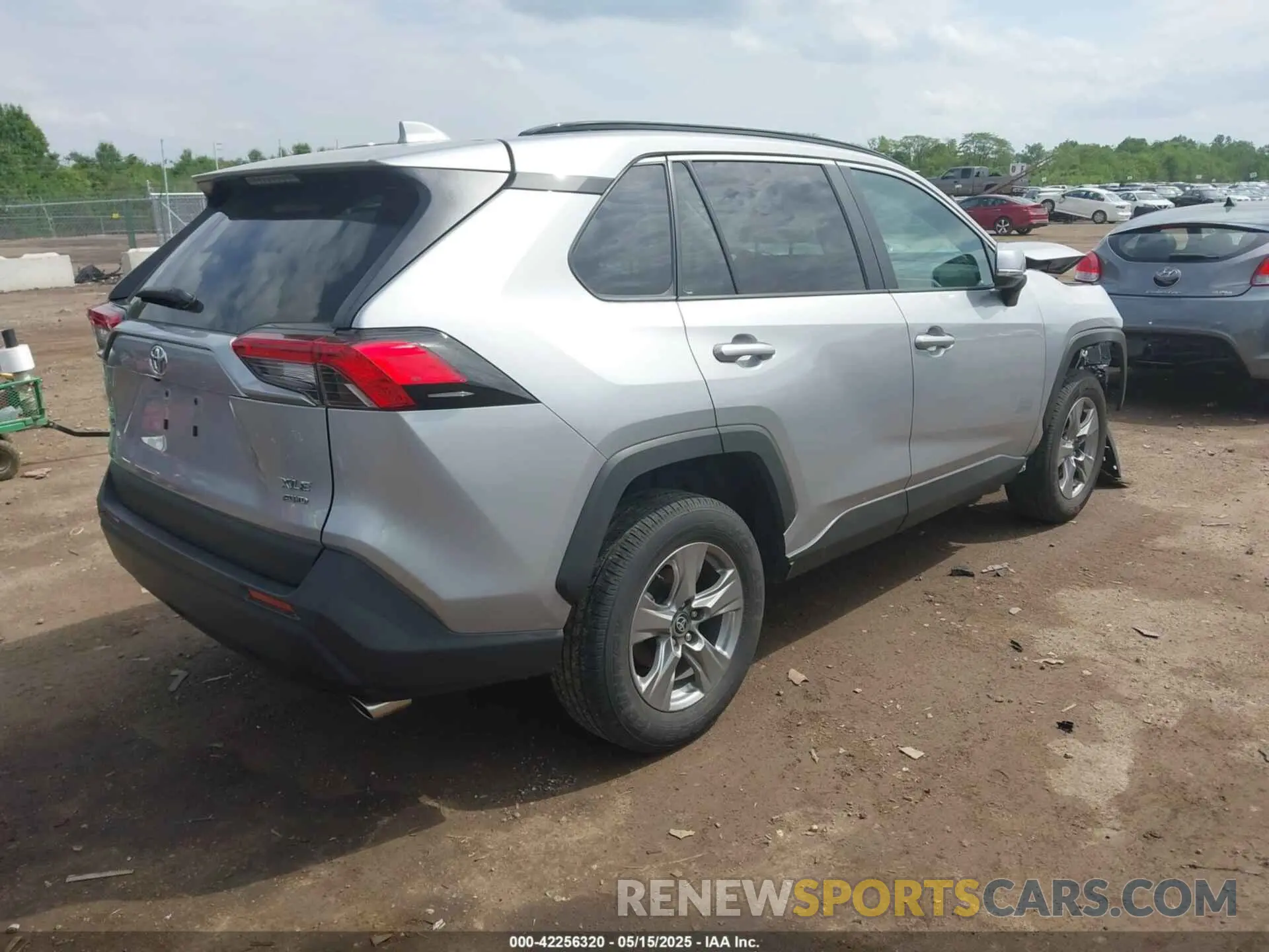 4 fotografías del automóvil dañado 2T3P1RFVXRC444886 TOYOTA RAV4 2024