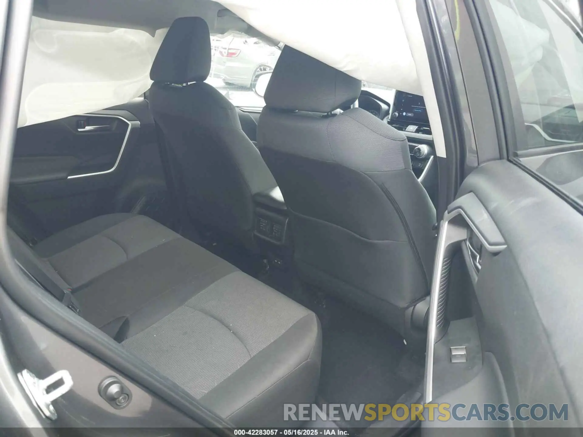 8 fotografías del automóvil dañado 2T3P1RFVXRC458500 TOYOTA RAV4 2024