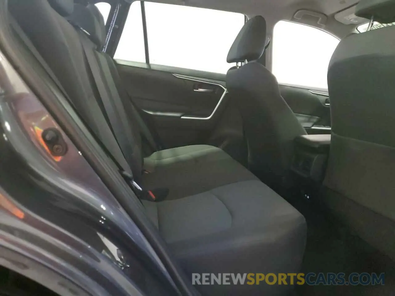 10 fotografías del automóvil dañado 2T3P1RFVXRW417749 TOYOTA RAV4 2024
