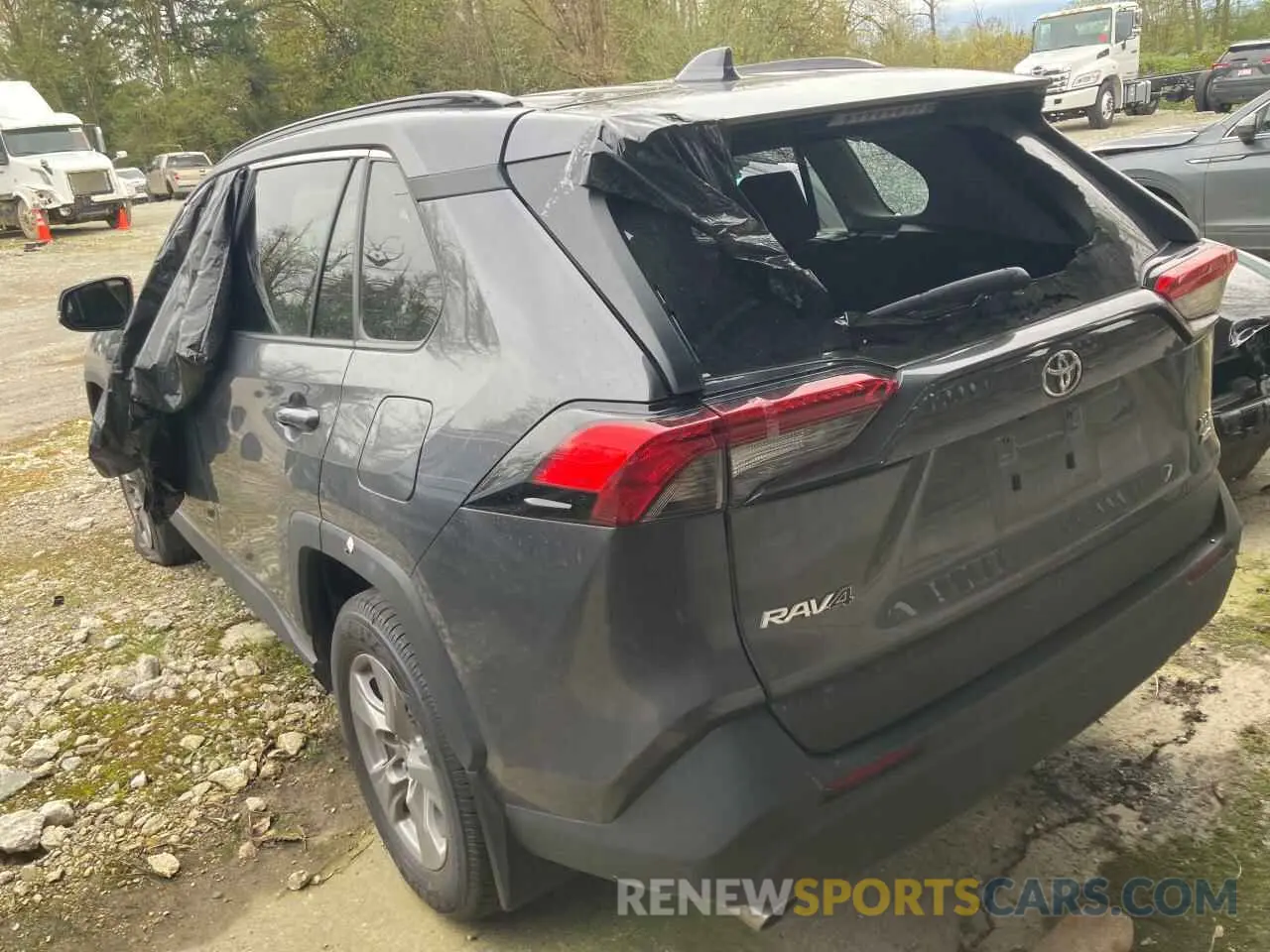 2 fotografías del automóvil dañado 2T3R1RFV5RC469932 TOYOTA RAV4 2024