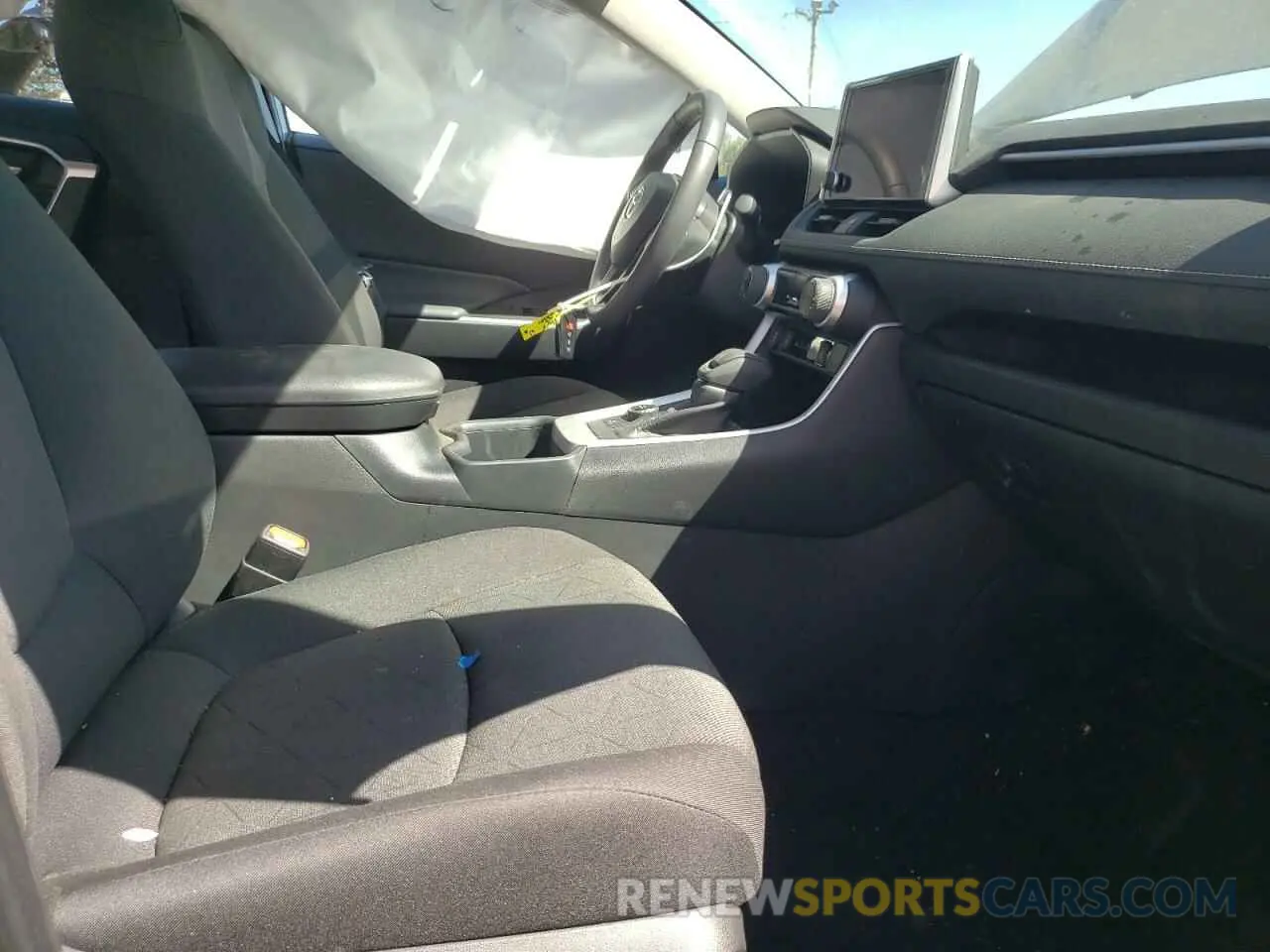 7 fotografías del automóvil dañado 2T3RWRFV1RW205350 TOYOTA RAV4 2024