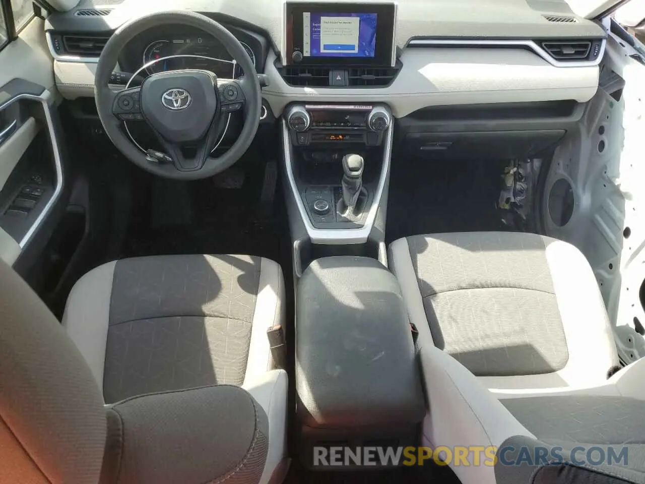 8 fotografías del automóvil dañado 2T3RWRFV1RW237618 TOYOTA RAV4 2024