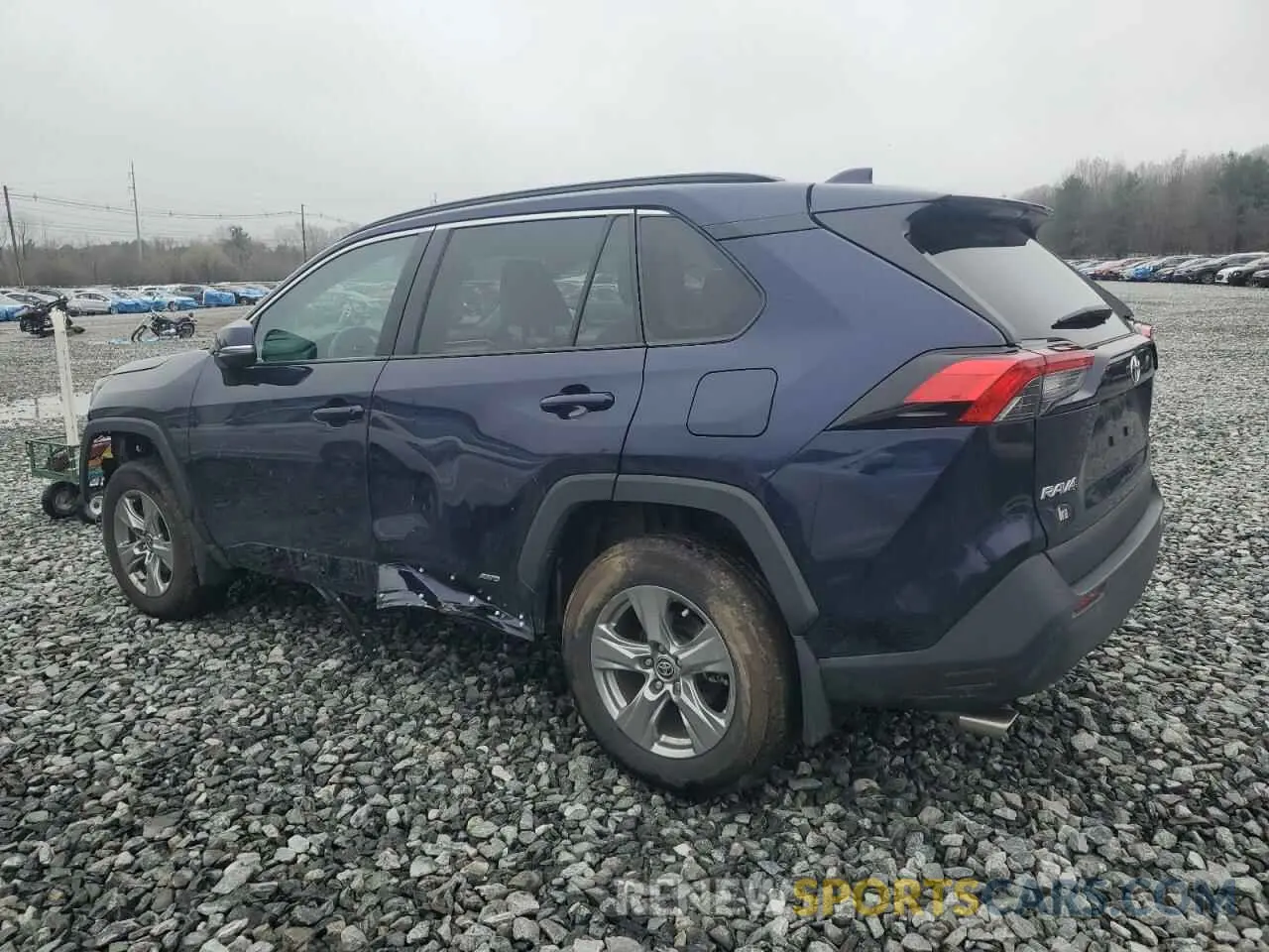 2 fotografías del automóvil dañado 2T3RWRFV4RW219002 TOYOTA RAV4 2024
