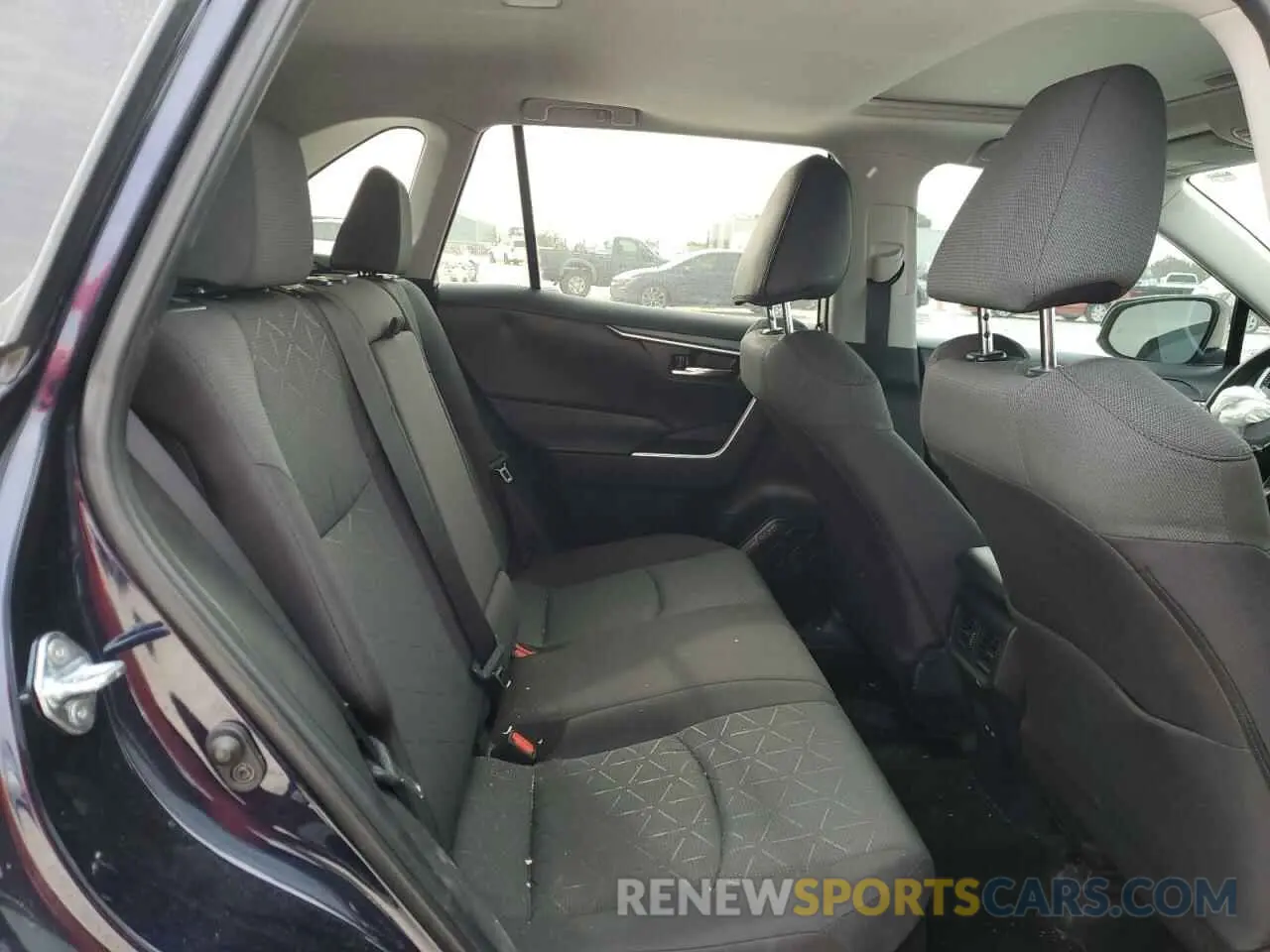 11 fotografías del automóvil dañado 2T3RWRFV7RW210892 TOYOTA RAV4 2024