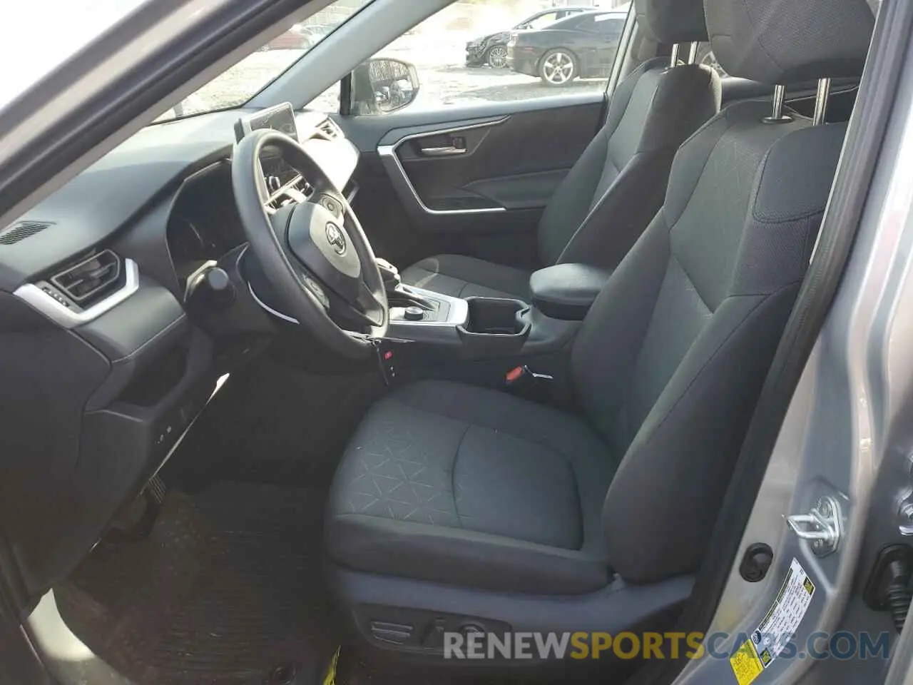 7 fotografías del automóvil dañado 2T3RWRFV7RW240216 TOYOTA RAV4 2024