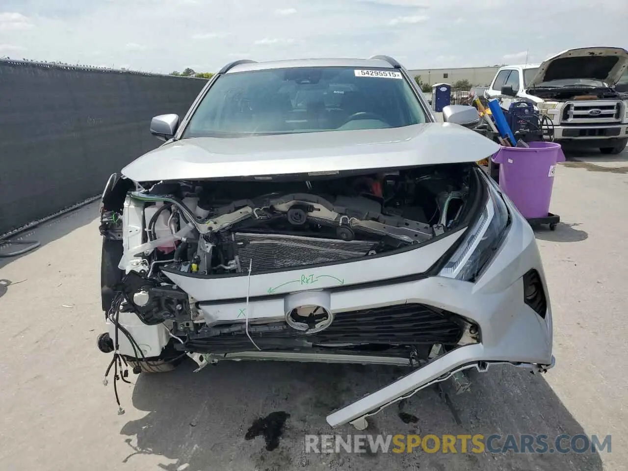 5 fotografías del automóvil dañado 2T3RWRFV7RW246887 TOYOTA RAV4 2024