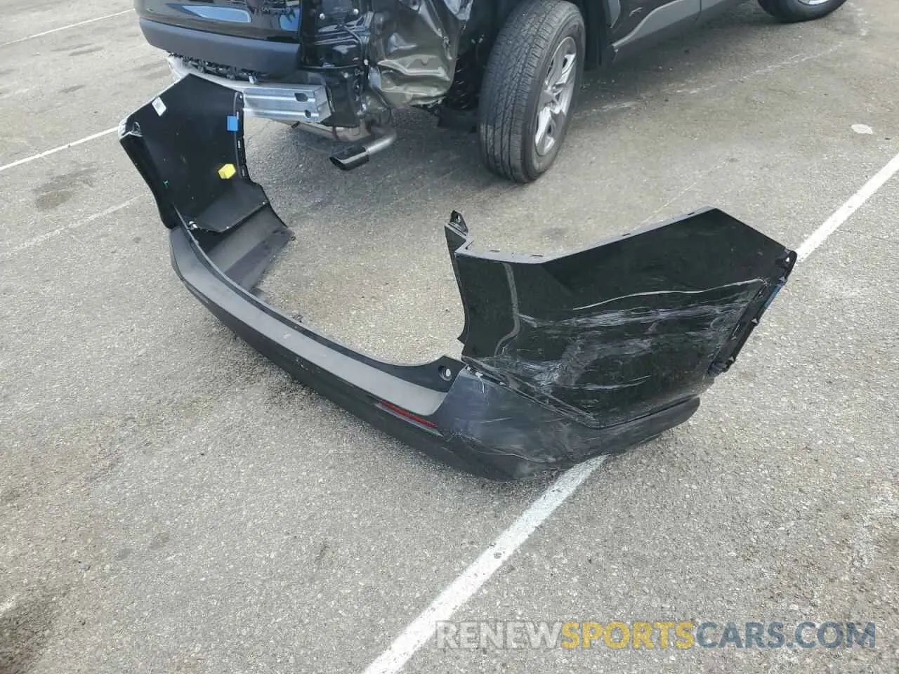 13 fotografías del automóvil dañado 2T3RWRFV9RW228584 TOYOTA RAV4 2024
