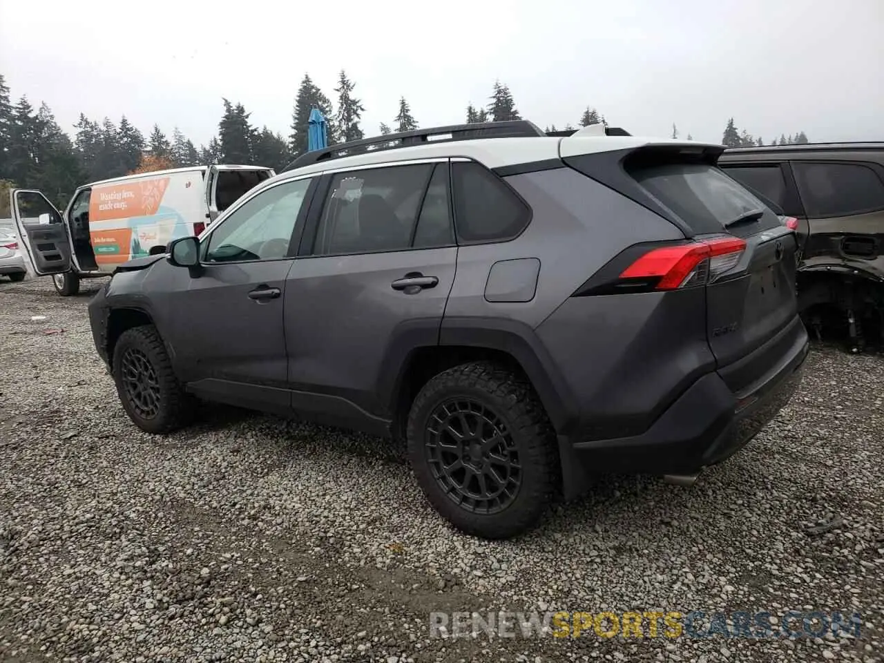 2 fotografías del automóvil dañado 2T3S1RFV5RW430774 TOYOTA RAV4 2024