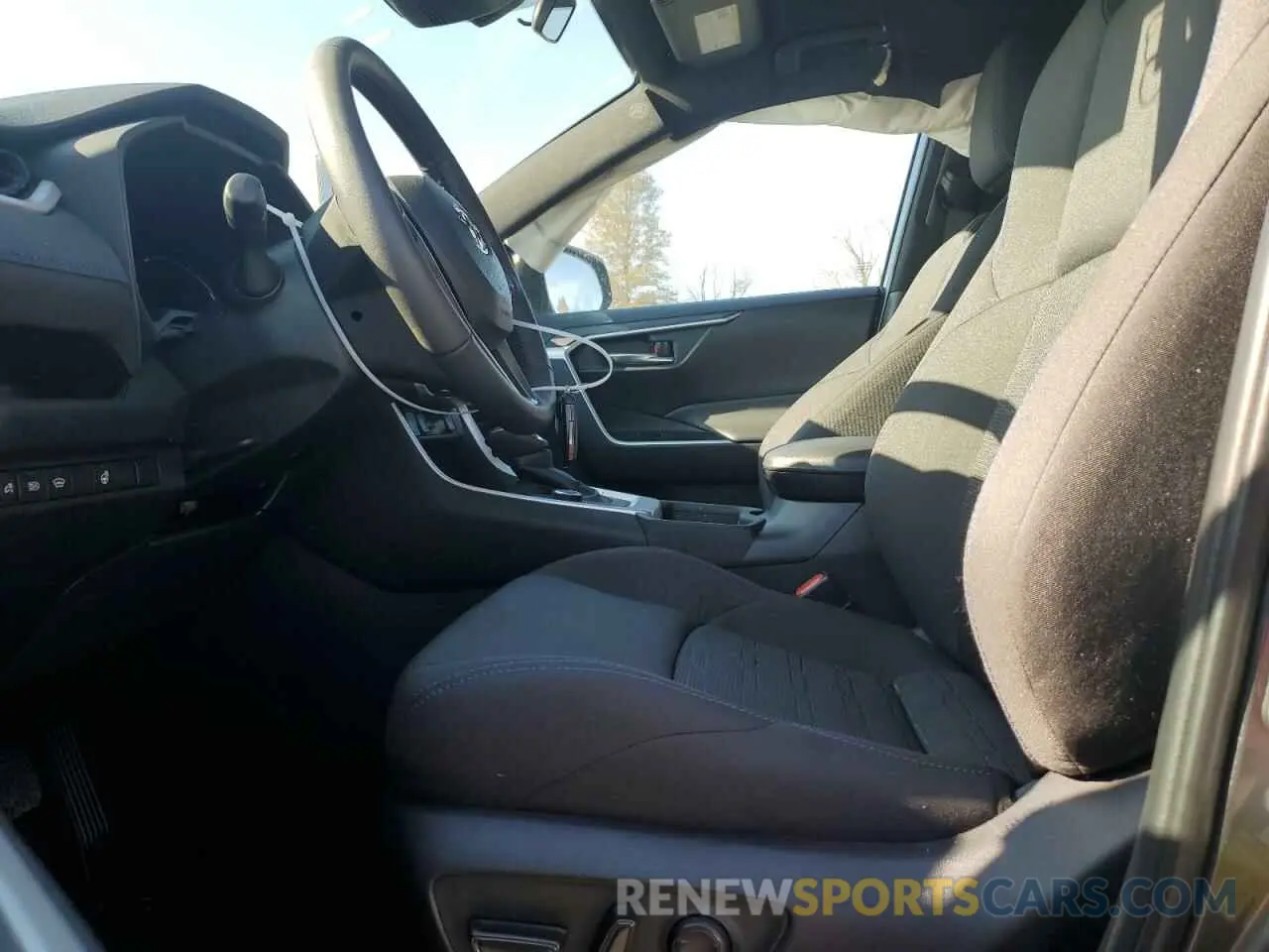 7 fotografías del automóvil dañado 2T3T6RFV4RW069298 TOYOTA RAV4 2024