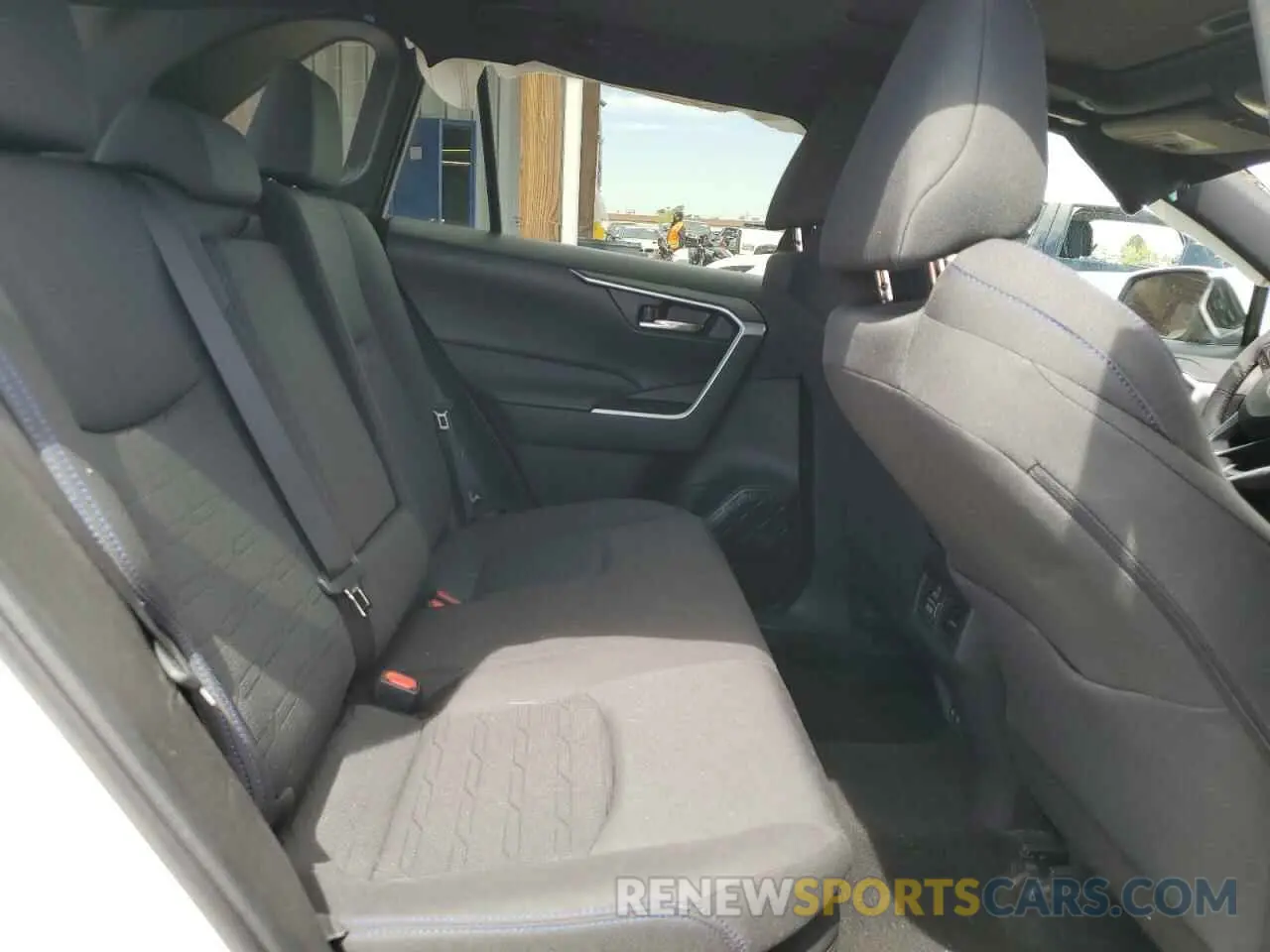 11 fotografías del automóvil dañado 2T3T6RFV9RW057454 TOYOTA RAV4 2024
