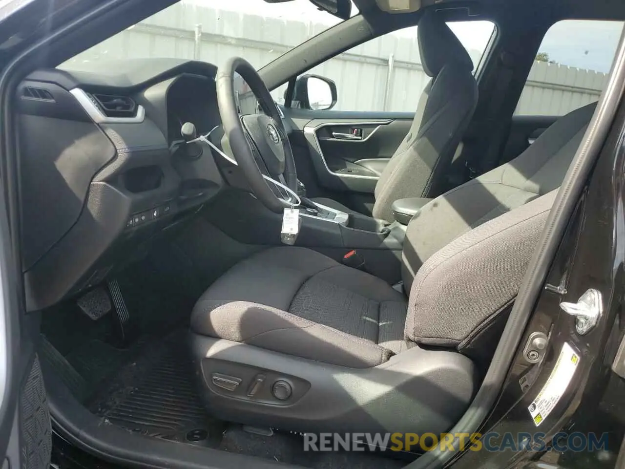 7 fotografías del automóvil dañado 2T3T6RFVXRW074280 TOYOTA RAV4 2024