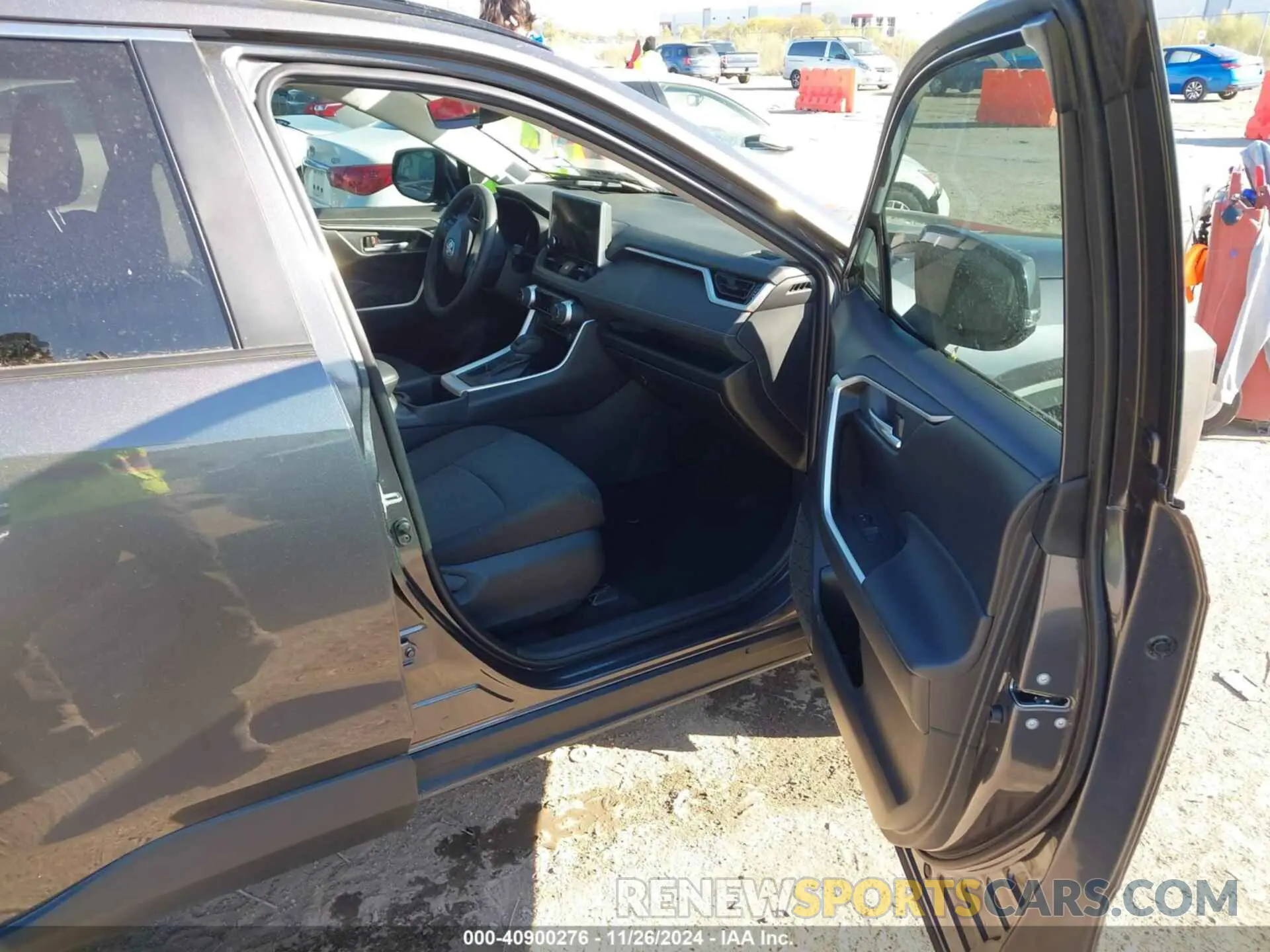 5 fotografías del automóvil dañado 2T3W1RFV0RC254171 TOYOTA RAV4 2024