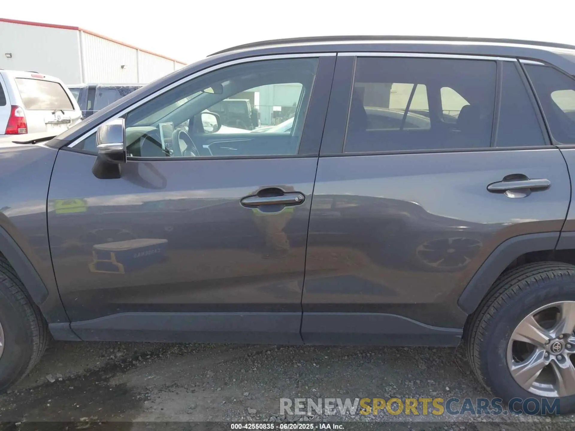 13 fotografías del automóvil dañado 2T3W1RFV0RW329093 TOYOTA RAV4 2024