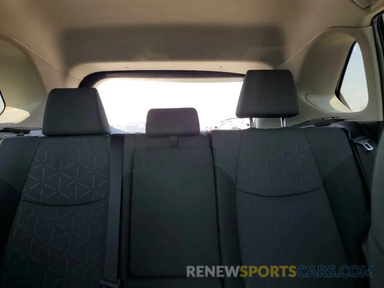10 fotografías del automóvil dañado 2T3W1RFV0RW344032 TOYOTA RAV4 2024