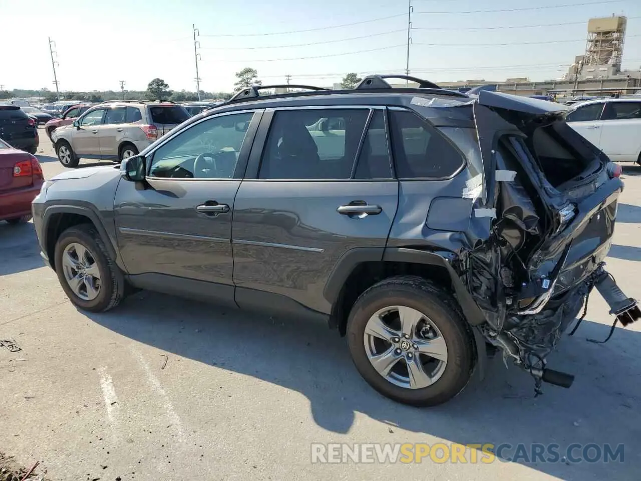 2 fotografías del automóvil dañado 2T3W1RFV0RW344032 TOYOTA RAV4 2024