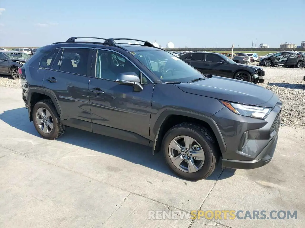 4 fotografías del automóvil dañado 2T3W1RFV0RW344032 TOYOTA RAV4 2024