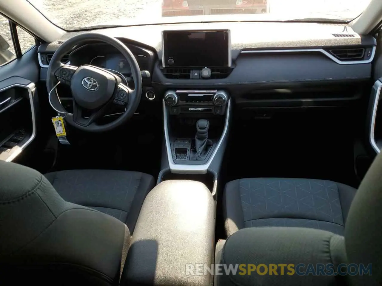8 fotografías del automóvil dañado 2T3W1RFV0RW344032 TOYOTA RAV4 2024