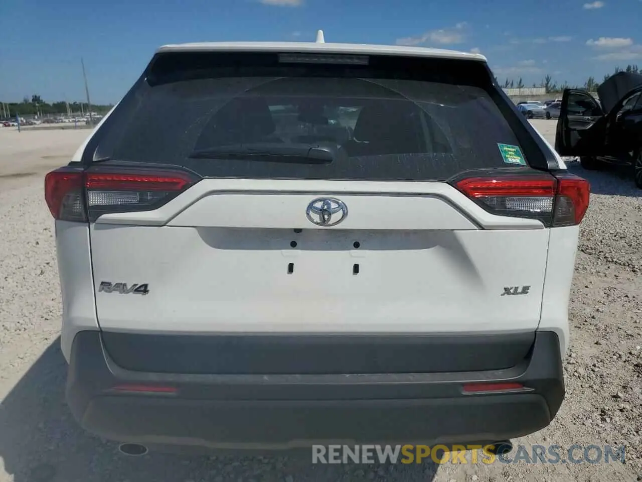6 fotografías del automóvil dañado 2T3W1RFV0RW359405 TOYOTA RAV4 2024