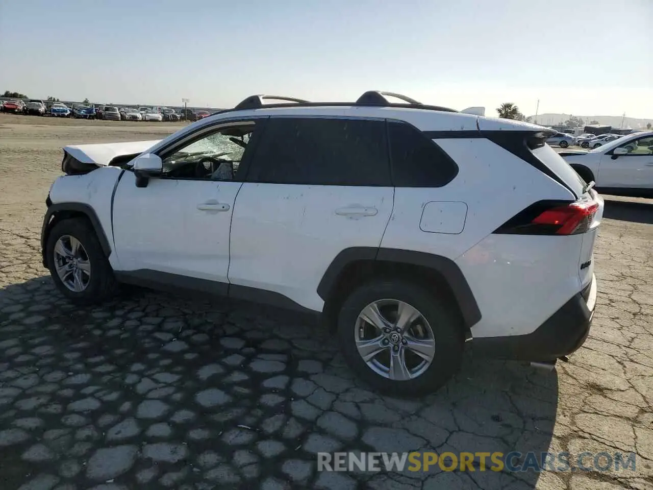 2 fotografías del automóvil dañado 2T3W1RFV0RW361350 TOYOTA RAV4 2024