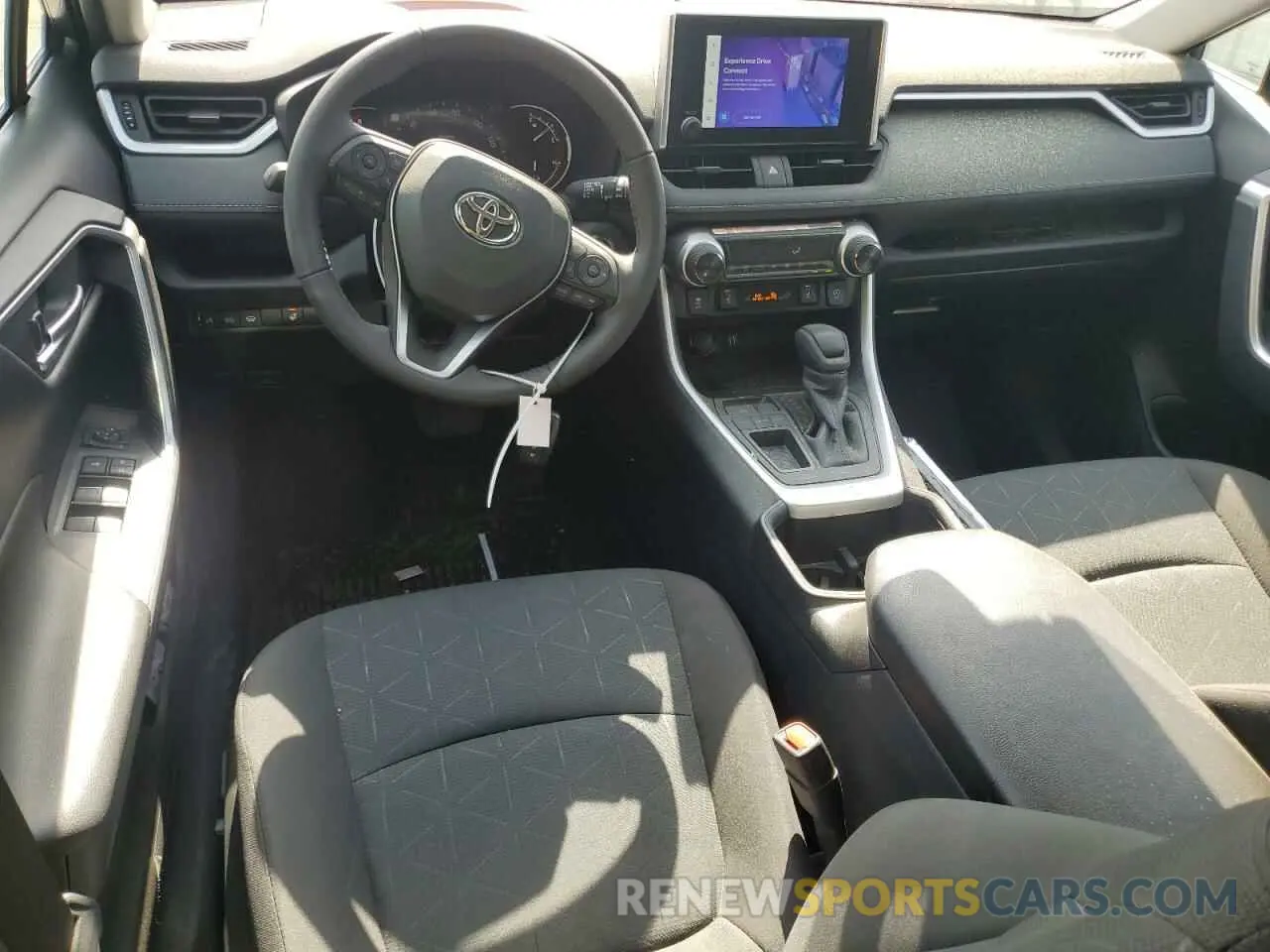 8 fotografías del automóvil dañado 2T3W1RFV0RW362207 TOYOTA RAV4 2024