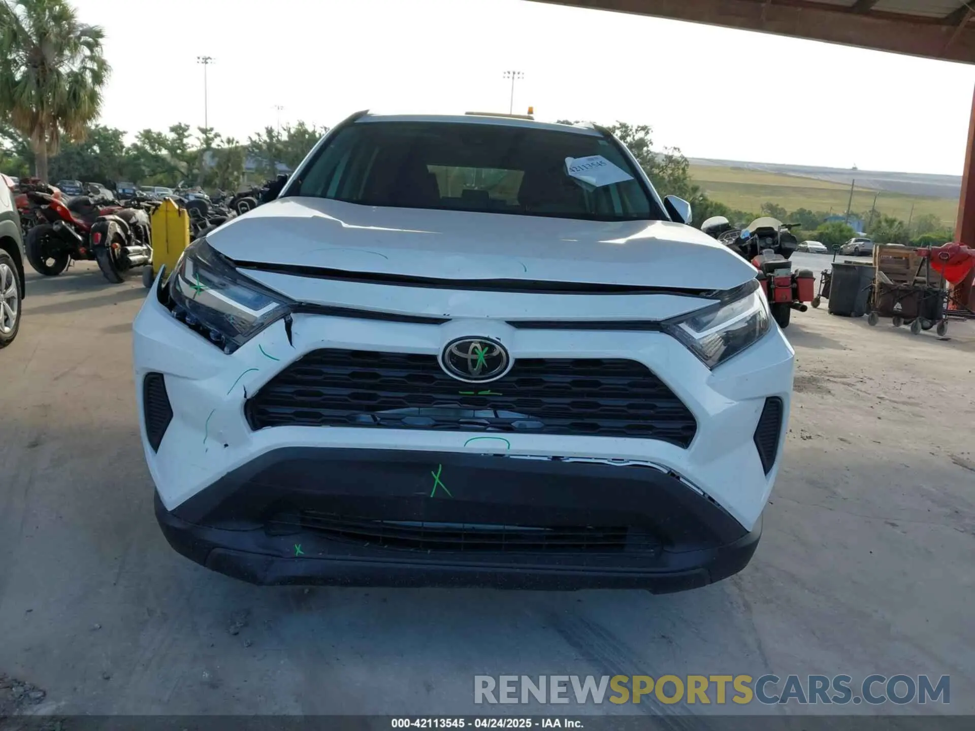 12 fotografías del automóvil dañado 2T3W1RFV1RC253885 TOYOTA RAV4 2024