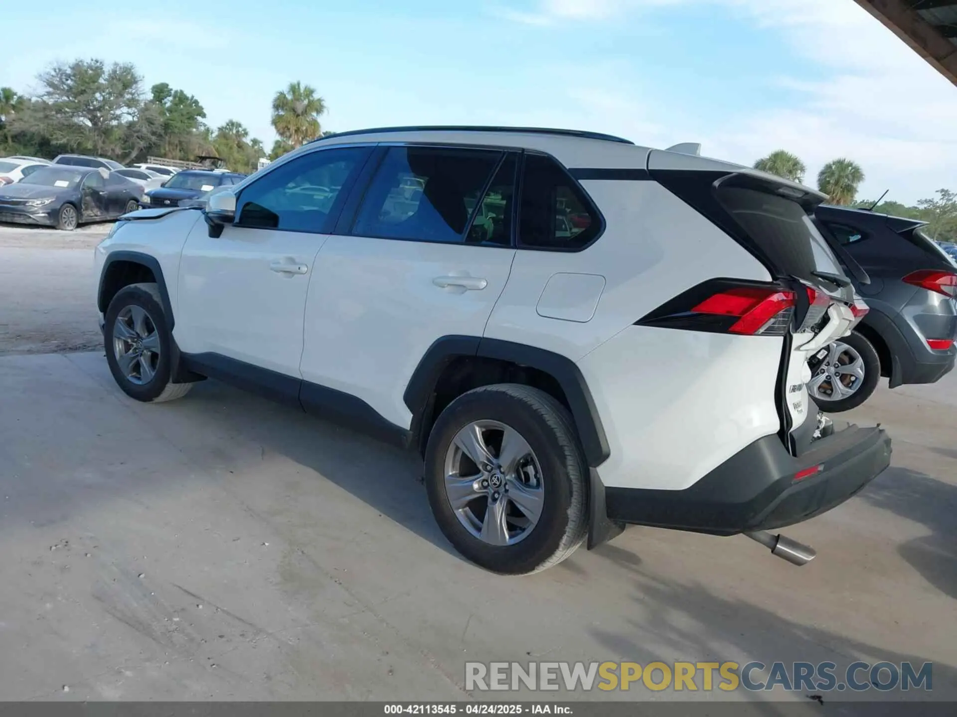 3 fotografías del automóvil dañado 2T3W1RFV1RC253885 TOYOTA RAV4 2024