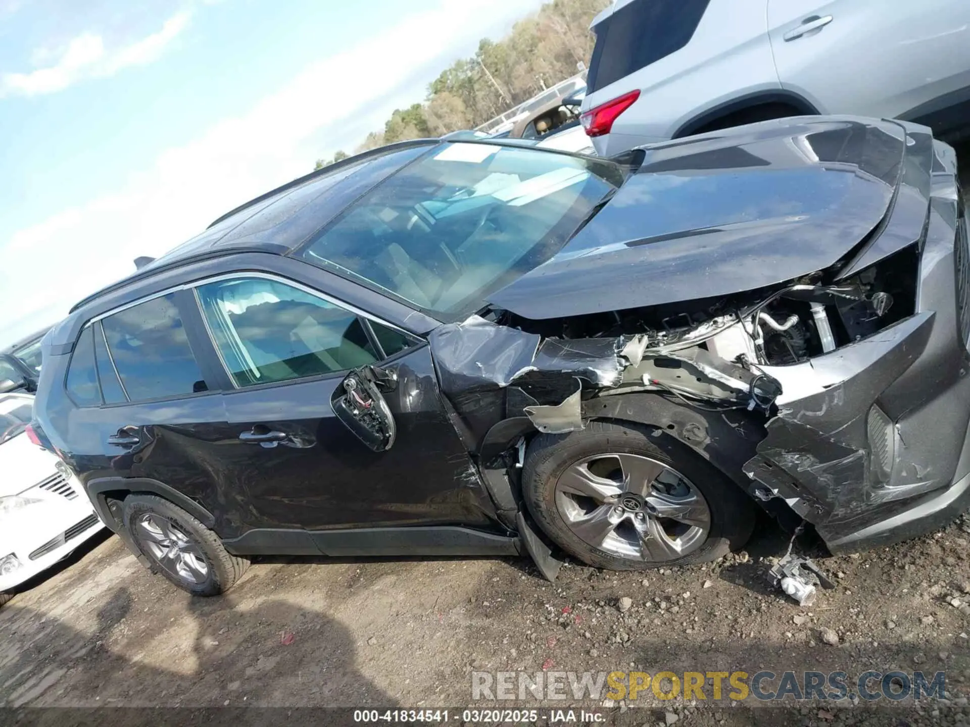 13 fotografías del automóvil dañado 2T3W1RFV1RC301935 TOYOTA RAV4 2024