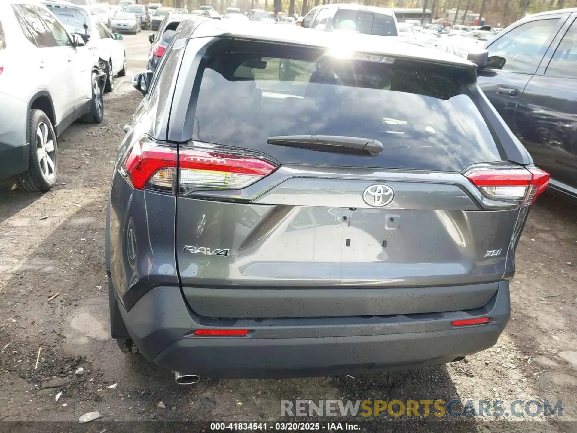 16 fotografías del automóvil dañado 2T3W1RFV1RC301935 TOYOTA RAV4 2024