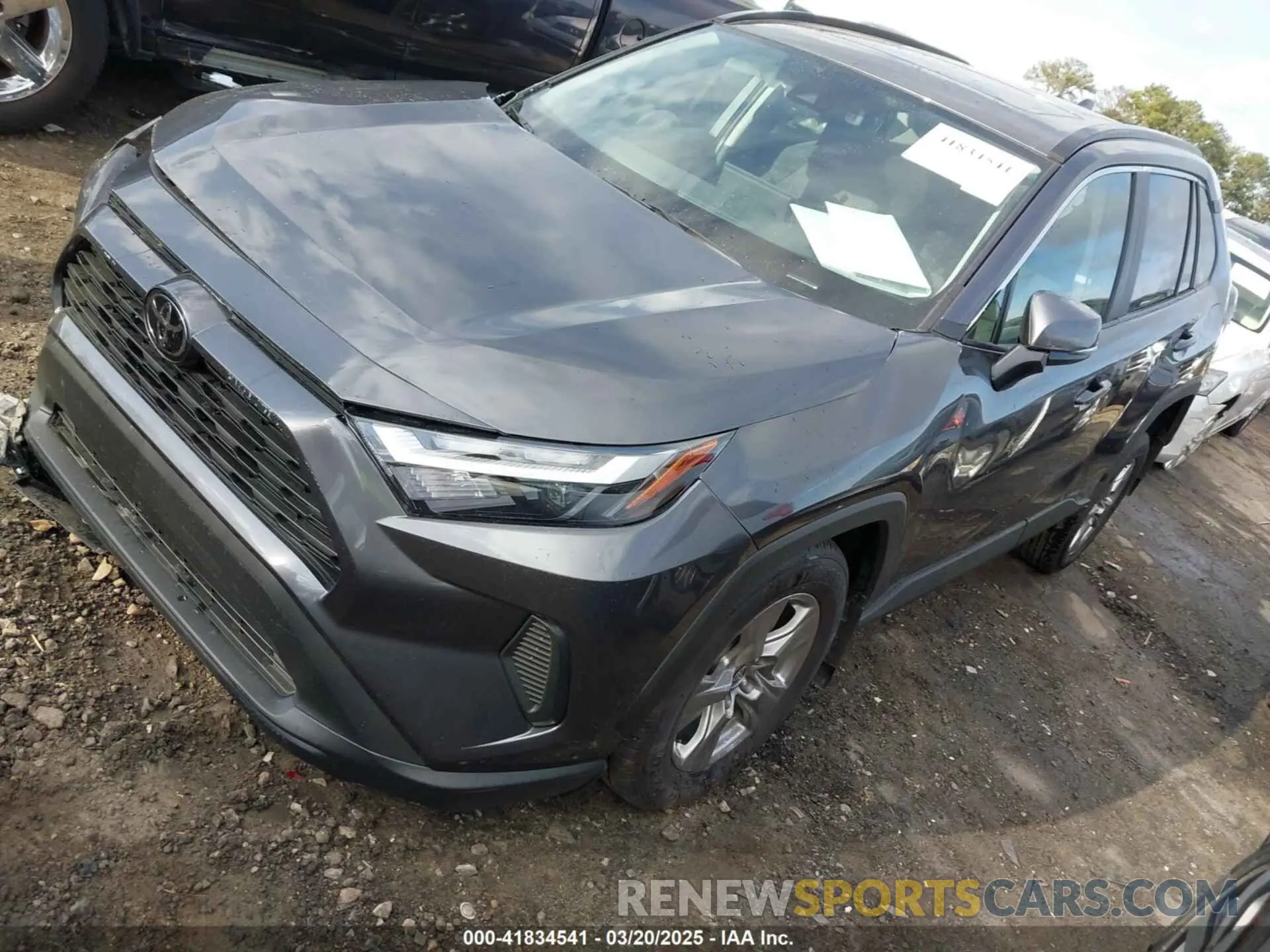 2 fotografías del automóvil dañado 2T3W1RFV1RC301935 TOYOTA RAV4 2024