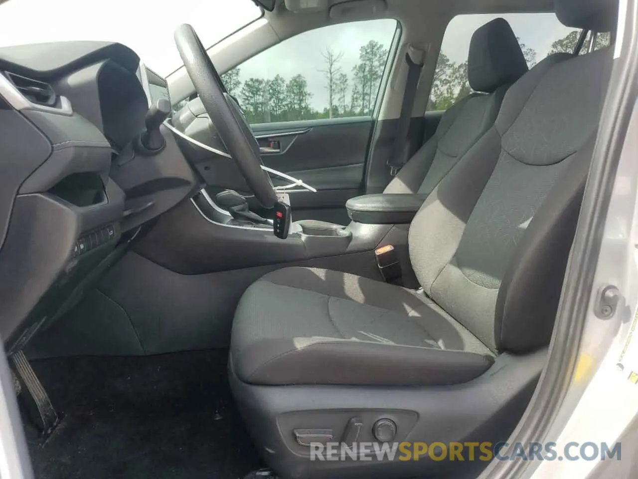 7 fotografías del automóvil dañado 2T3W1RFV1RW304459 TOYOTA RAV4 2024