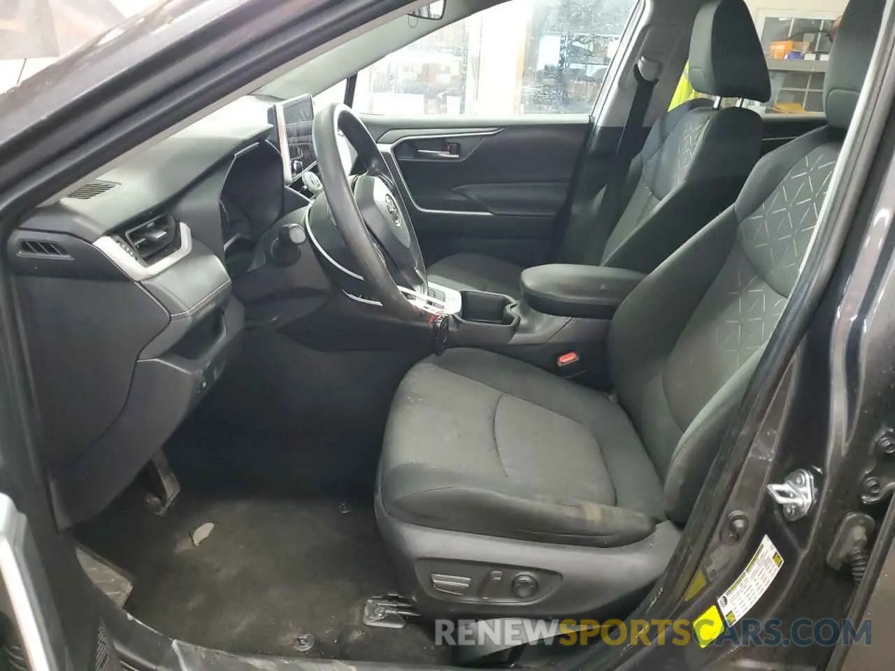 7 fotografías del automóvil dañado 2T3W1RFV1RW323349 TOYOTA RAV4 2024