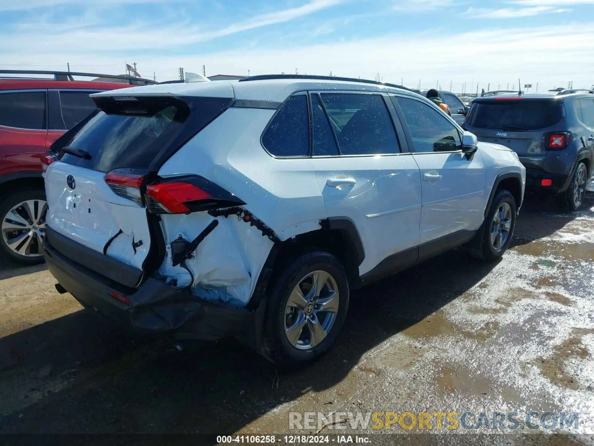 4 fotografías del automóvil dañado 2T3W1RFV1RW361146 TOYOTA RAV4 2024