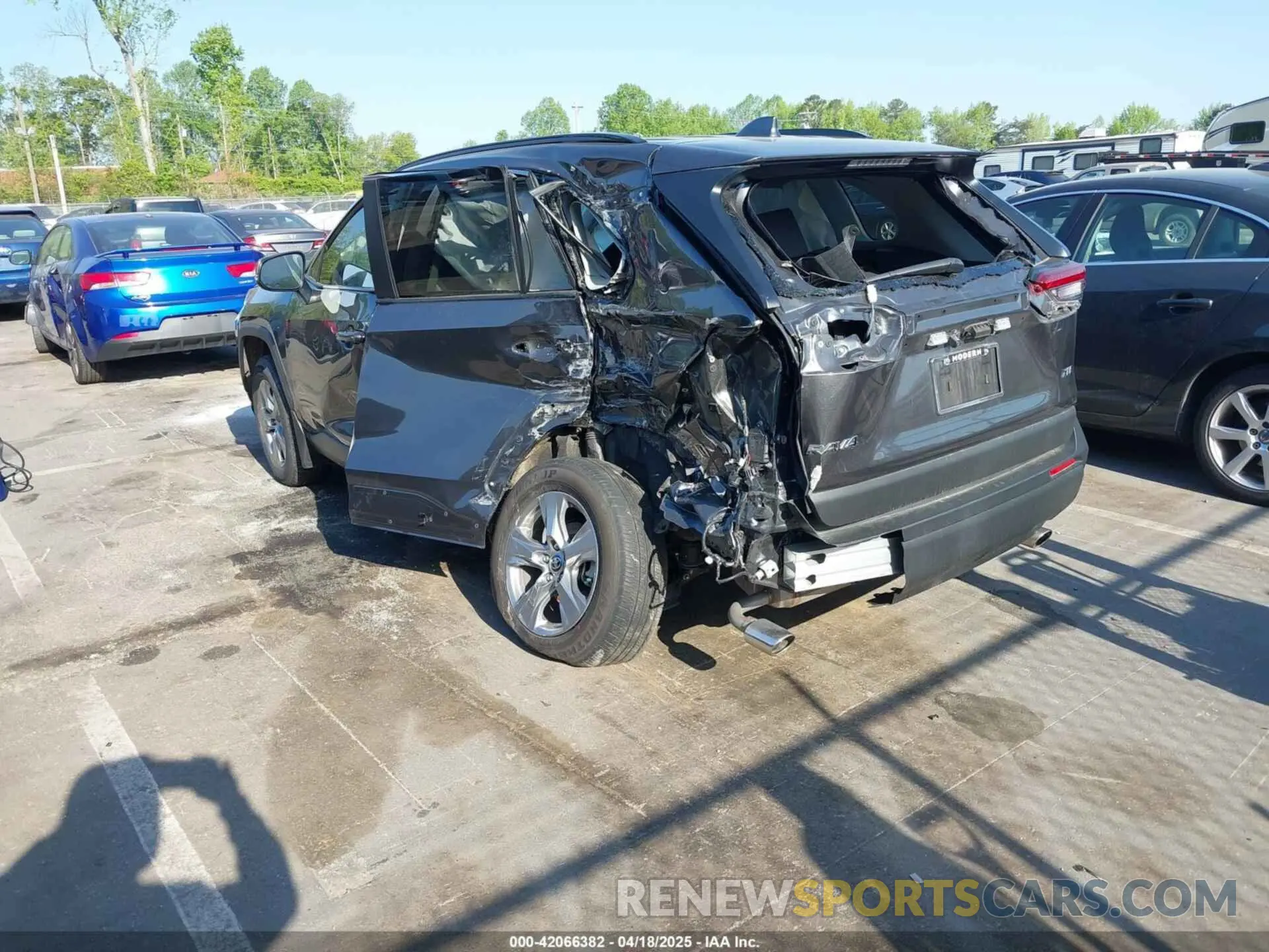 3 fotografías del automóvil dañado 2T3W1RFV2RC267844 TOYOTA RAV4 2024