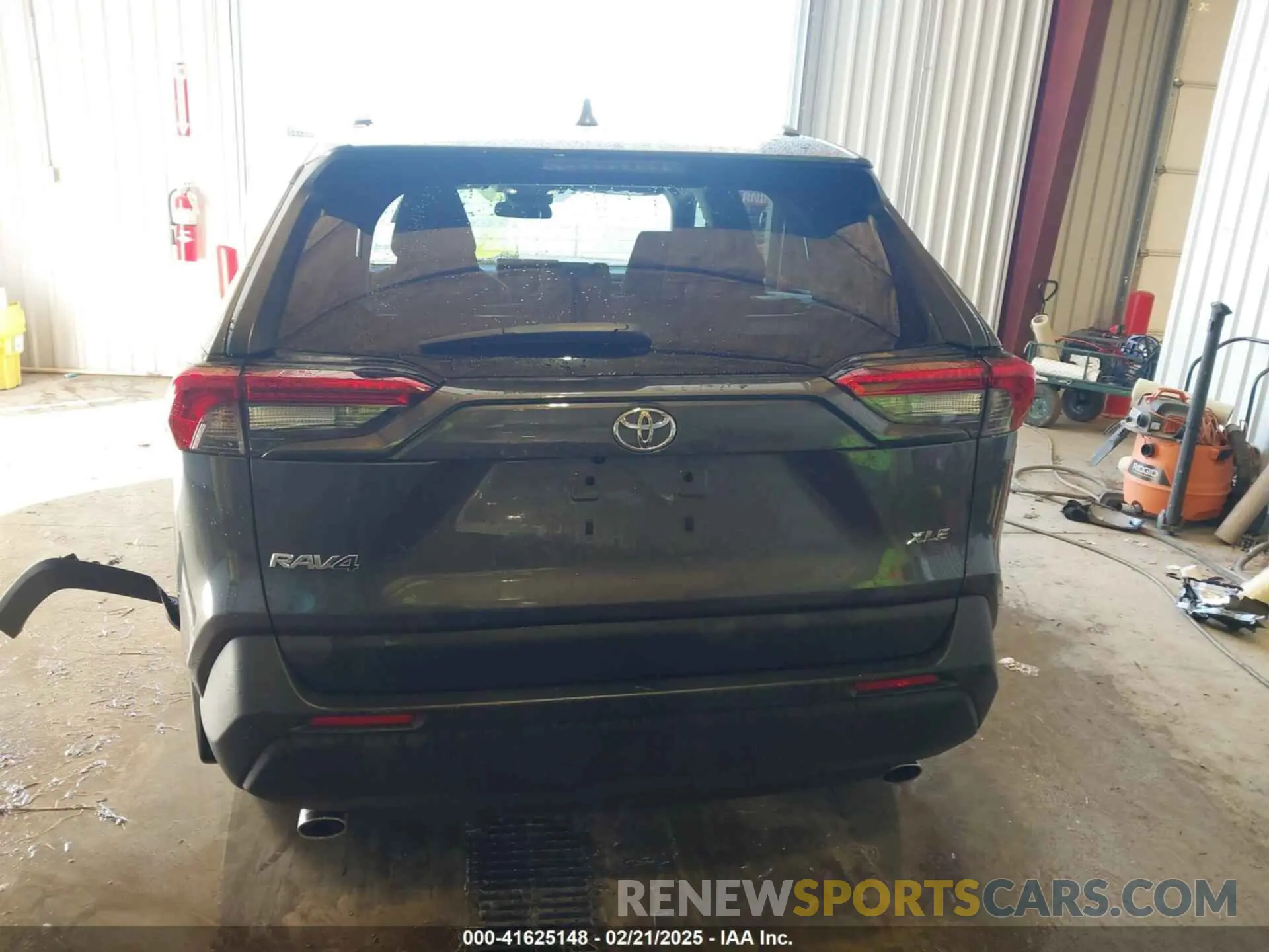 16 fotografías del automóvil dañado 2T3W1RFV2RC298558 TOYOTA RAV4 2024