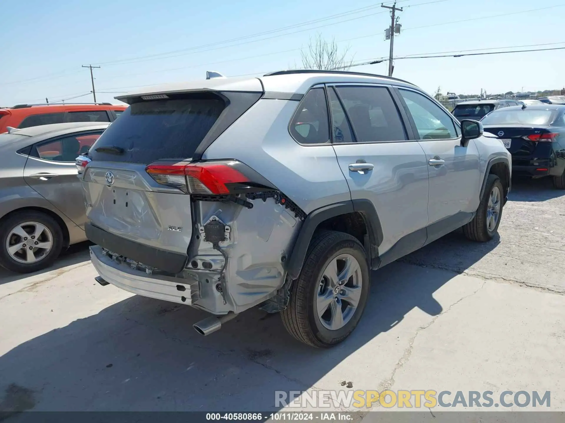 4 fotografías del automóvil dañado 2T3W1RFV2RW333517 TOYOTA RAV4 2024