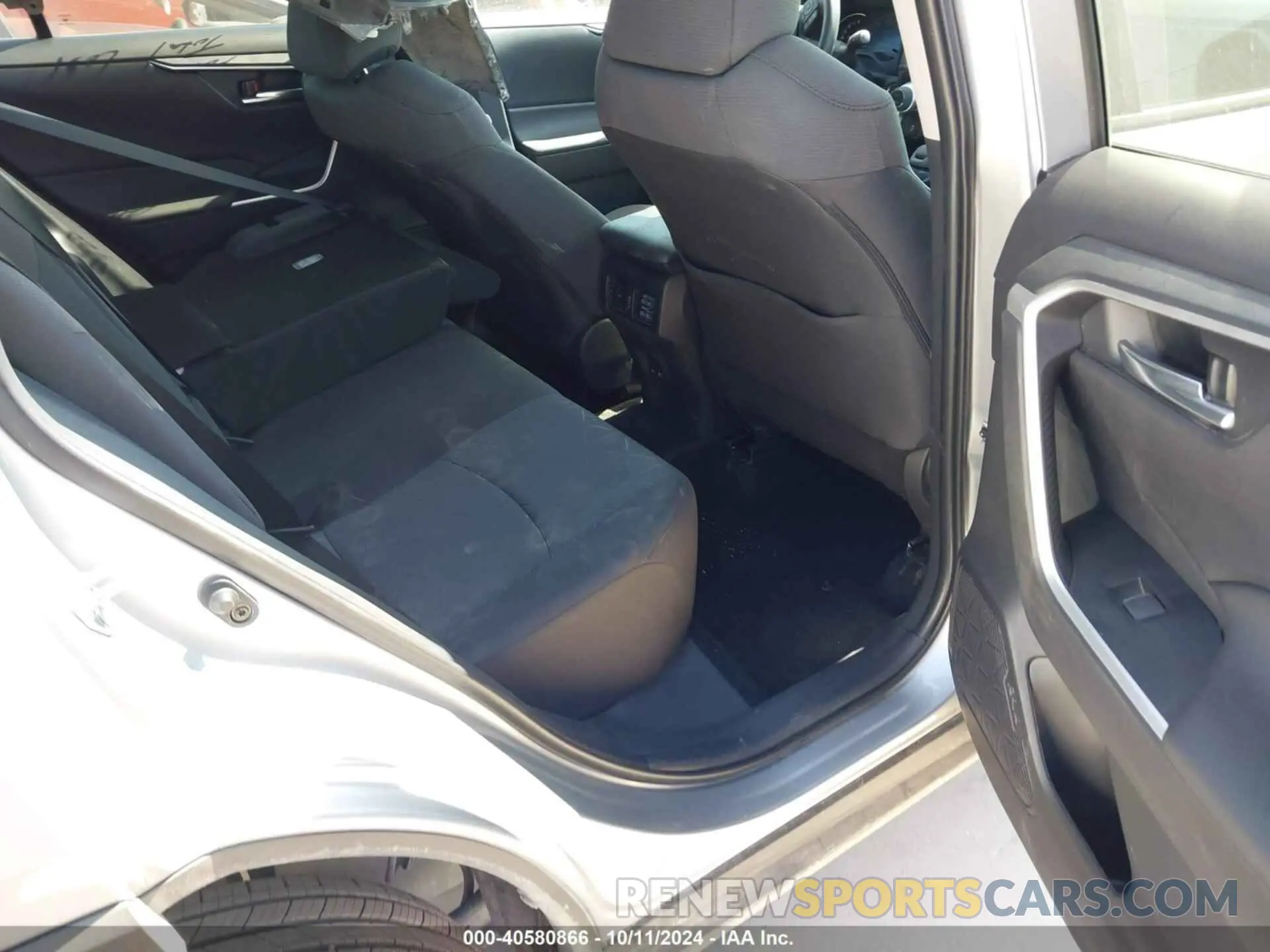 8 fotografías del automóvil dañado 2T3W1RFV2RW333517 TOYOTA RAV4 2024