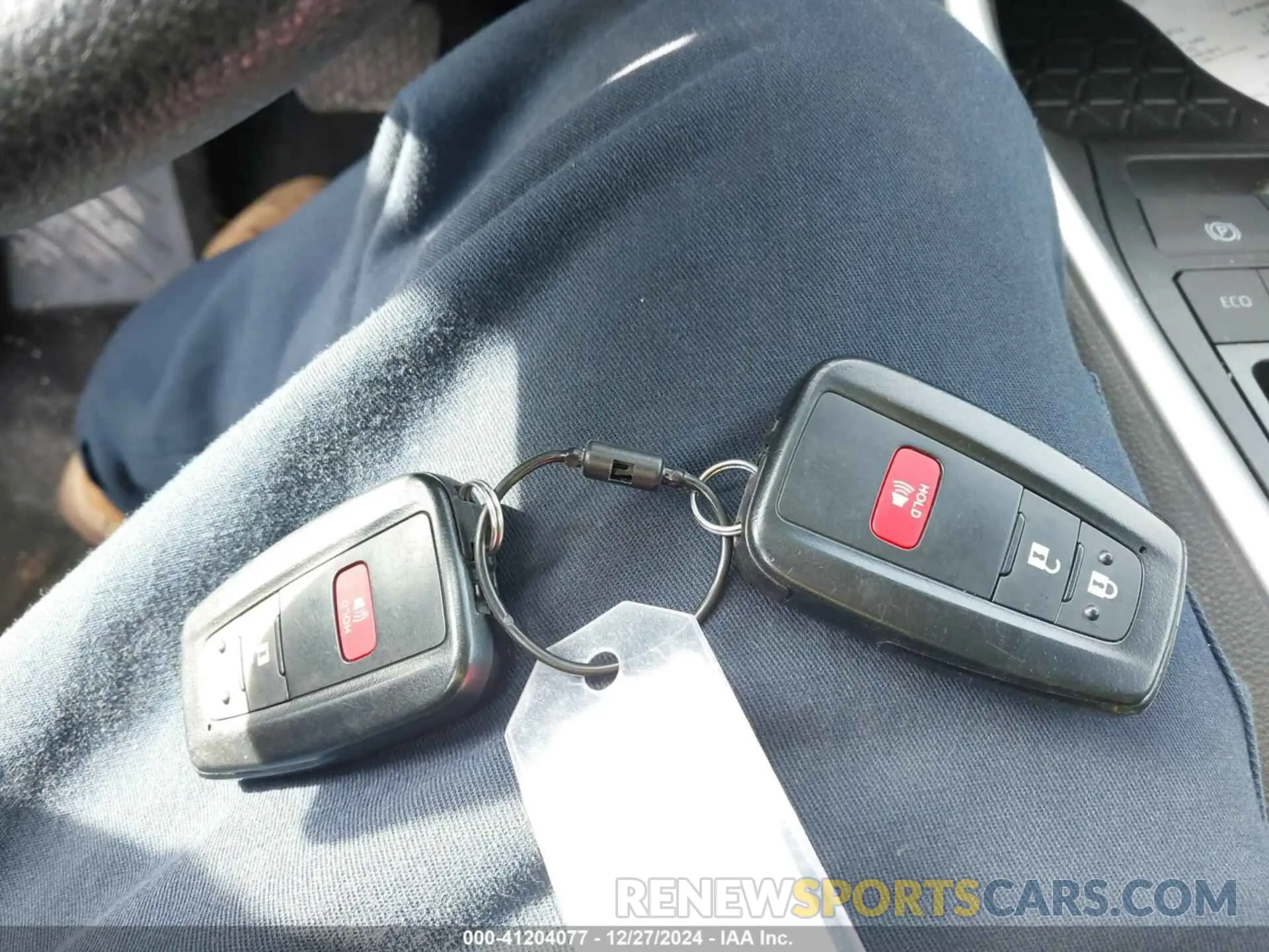 11 fotografías del automóvil dañado 2T3W1RFV2RW333520 TOYOTA RAV4 2024