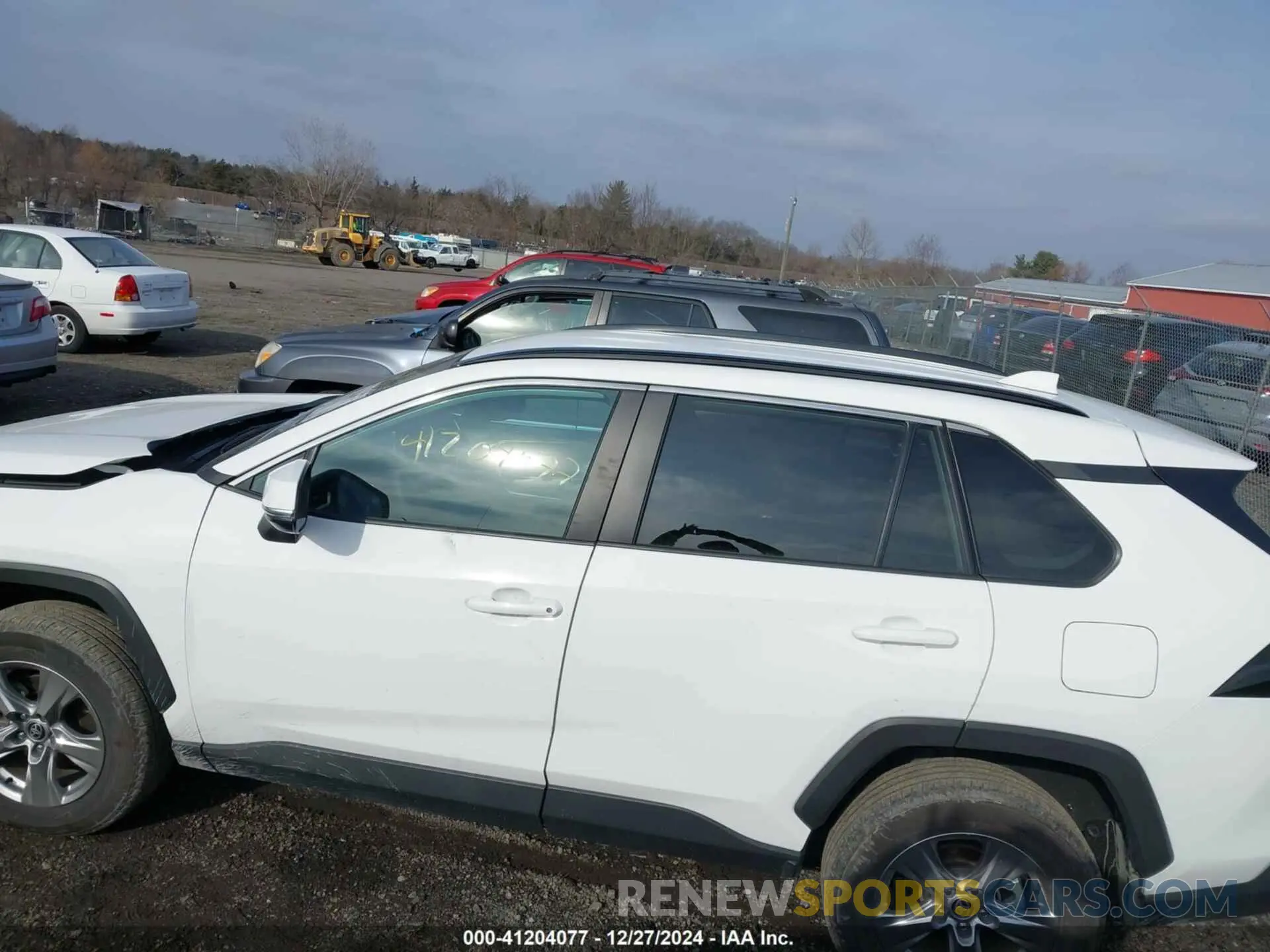 15 fotografías del automóvil dañado 2T3W1RFV2RW333520 TOYOTA RAV4 2024