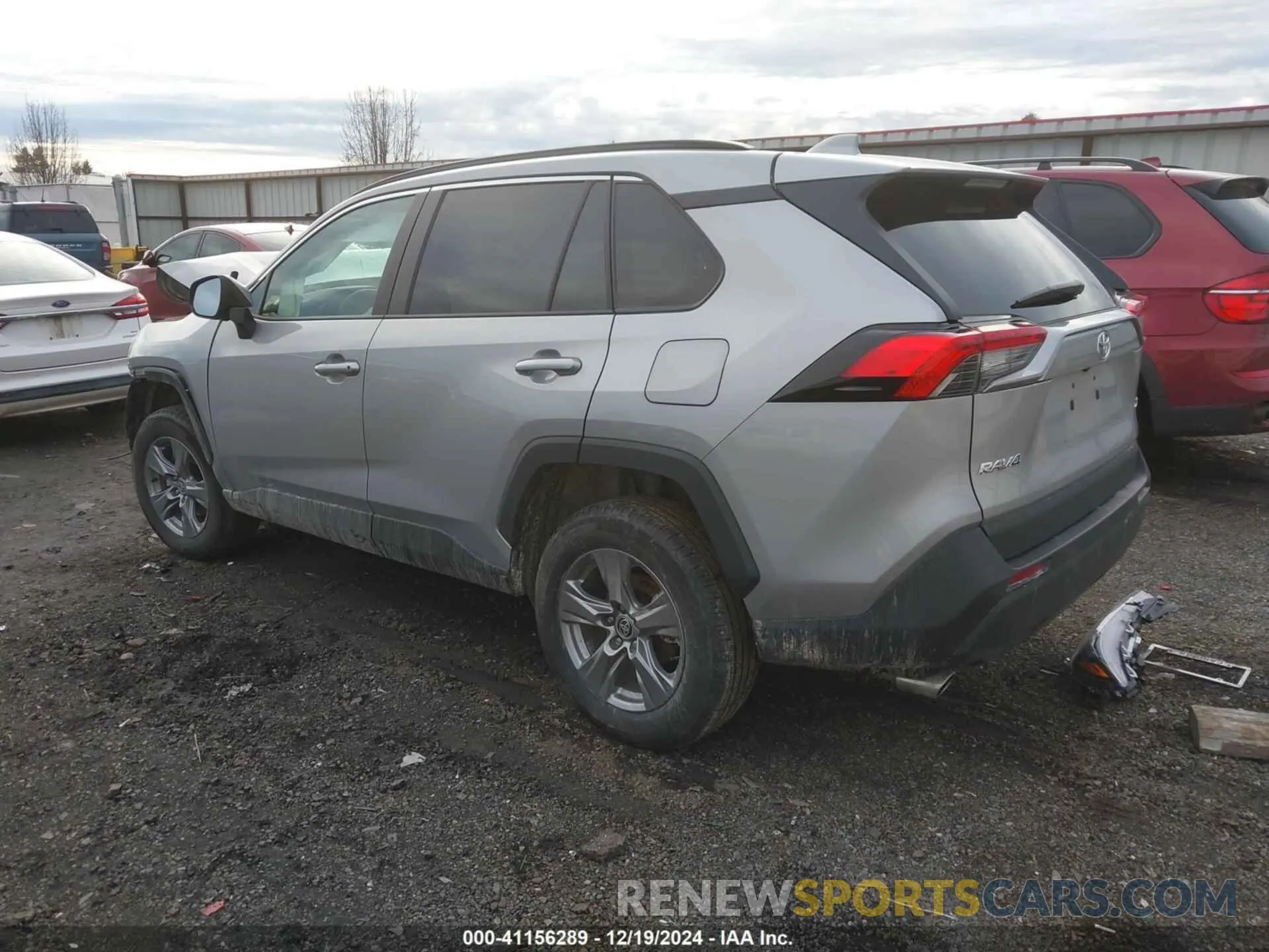 3 fotografías del automóvil dañado 2T3W1RFV2RW333839 TOYOTA RAV4 2024