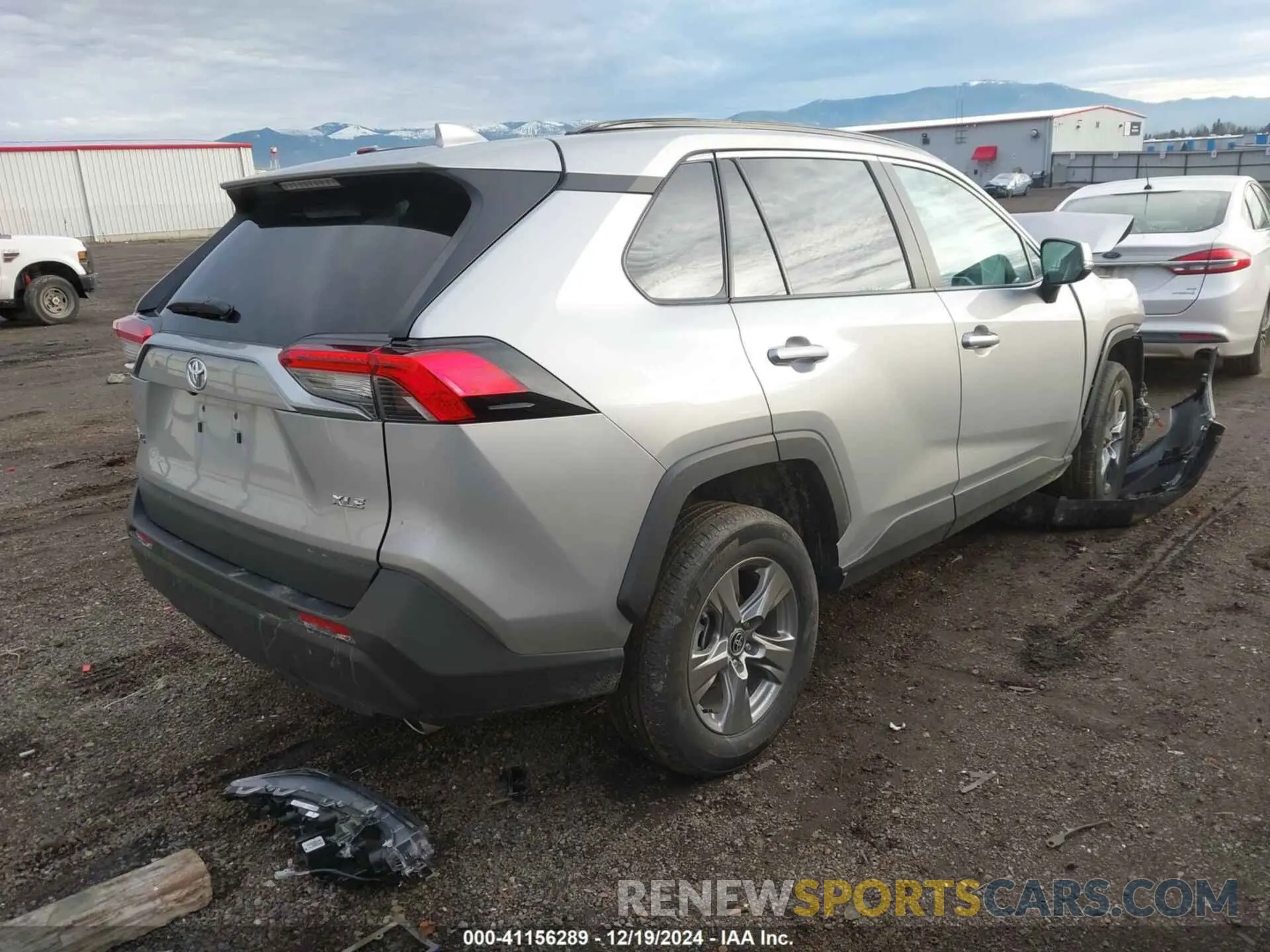 4 fotografías del automóvil dañado 2T3W1RFV2RW333839 TOYOTA RAV4 2024