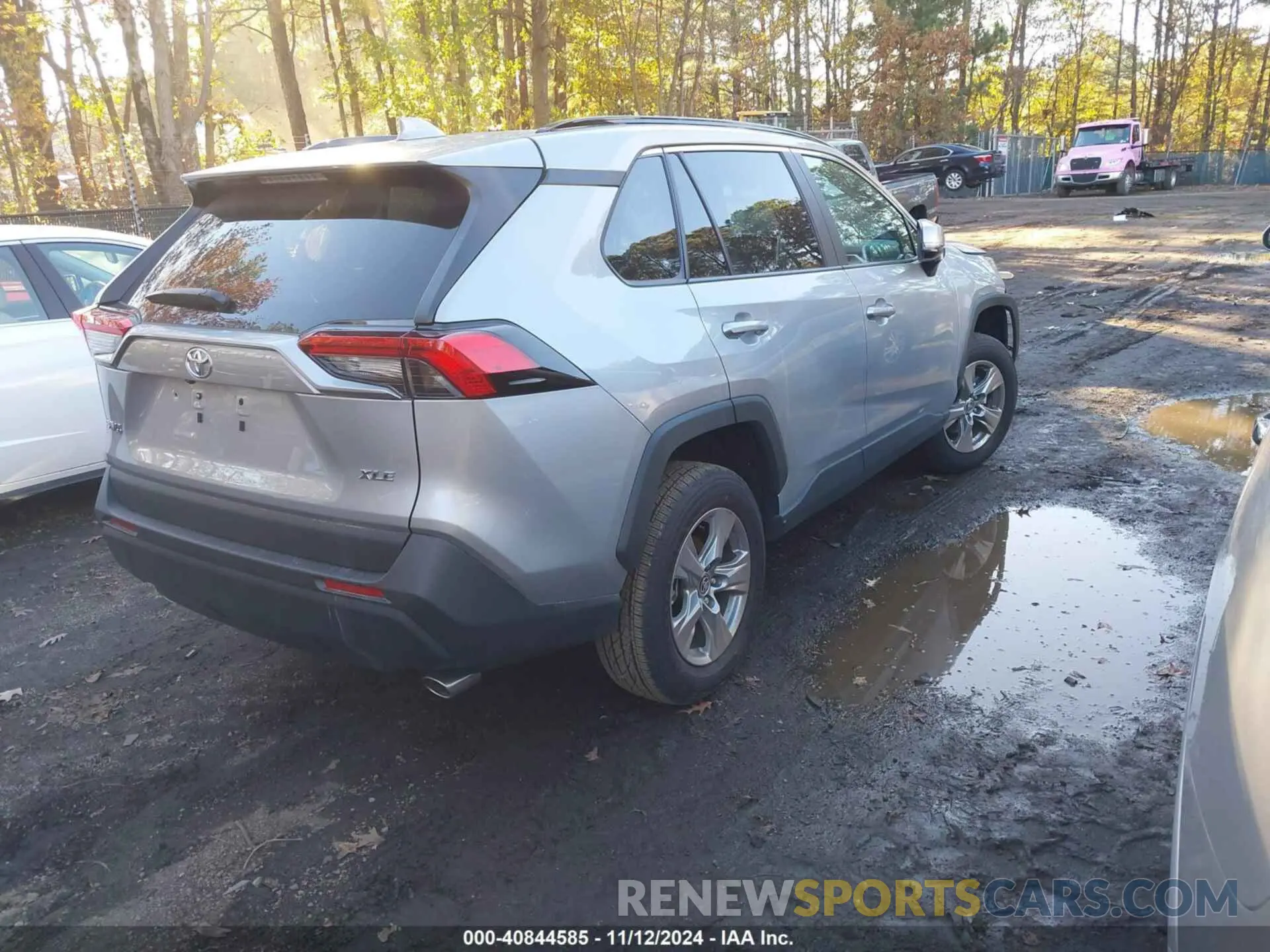 4 fotografías del automóvil dañado 2T3W1RFV2RW334652 TOYOTA RAV4 2024