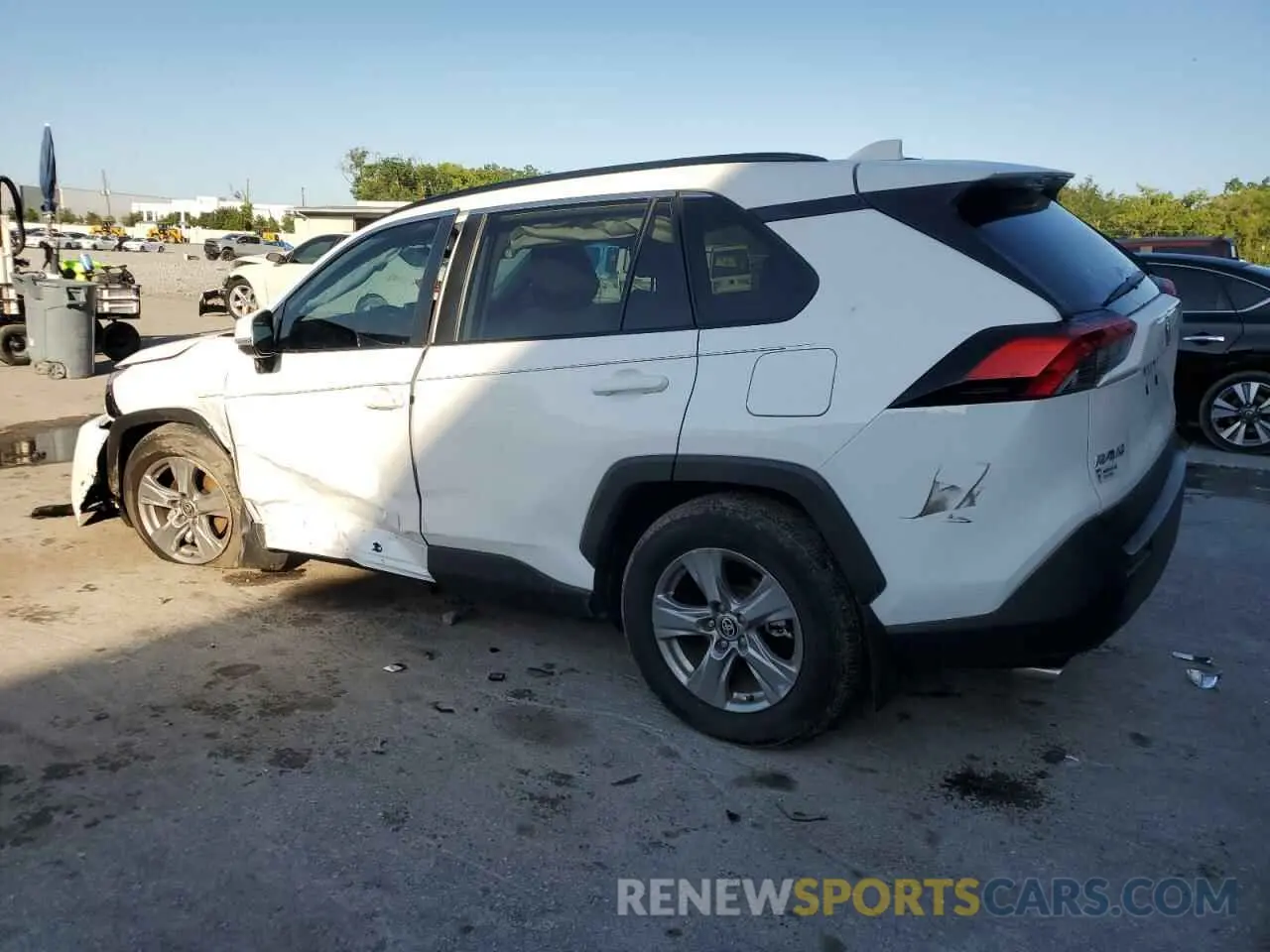 2 fotografías del automóvil dañado 2T3W1RFV2RW350902 TOYOTA RAV4 2024