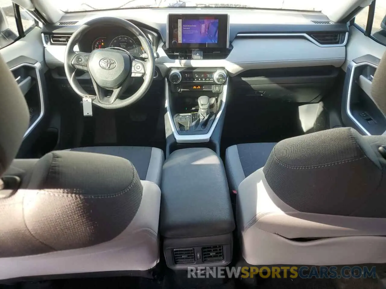 8 fotografías del automóvil dañado 2T3W1RFV2RW350902 TOYOTA RAV4 2024