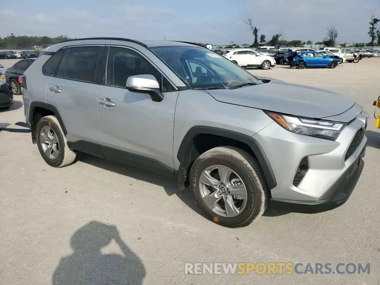 4 fotografías del automóvil dañado 2T3W1RFV2RW354965 TOYOTA RAV4 2024